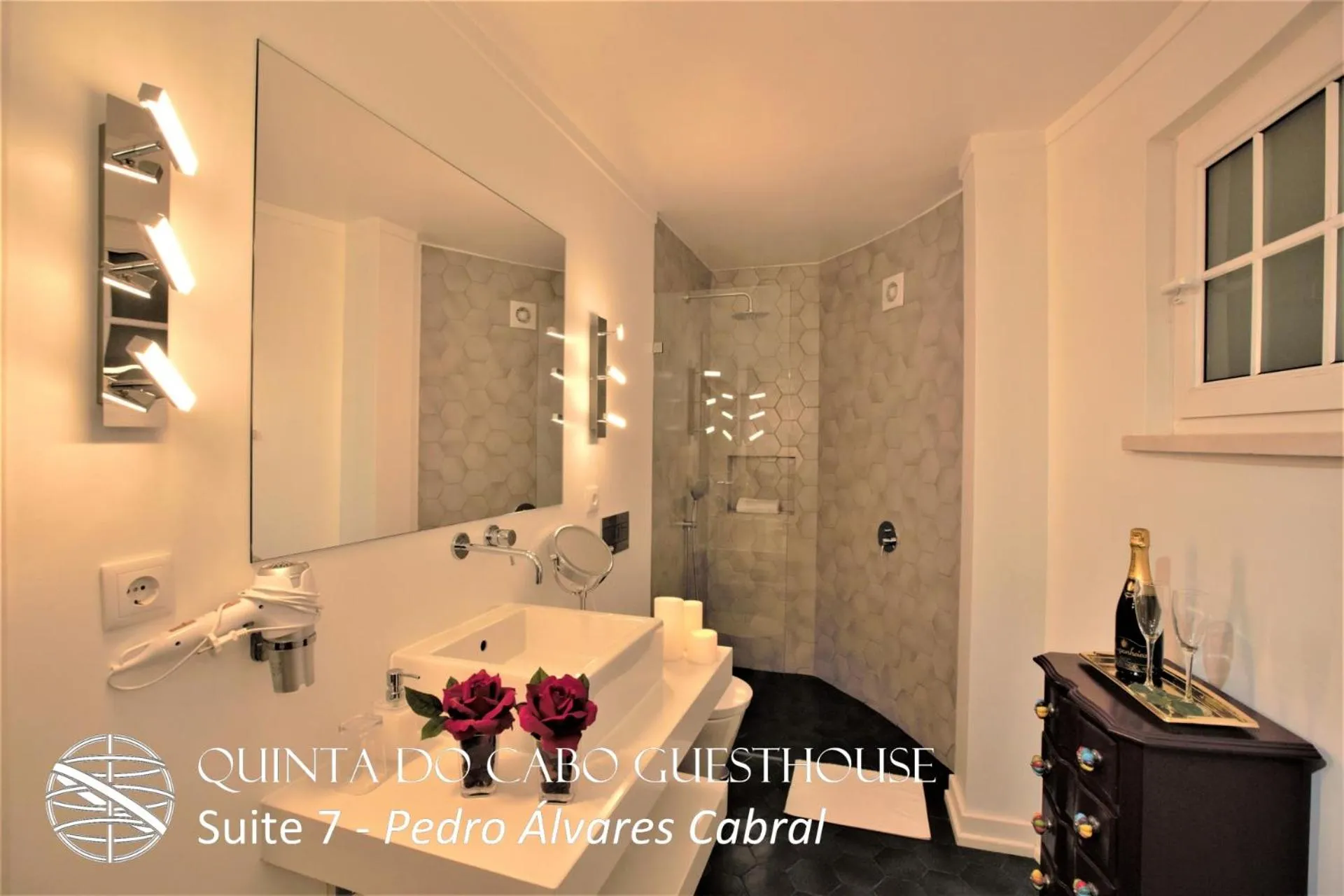 Shower in Quinta do Cabo Guesthouse