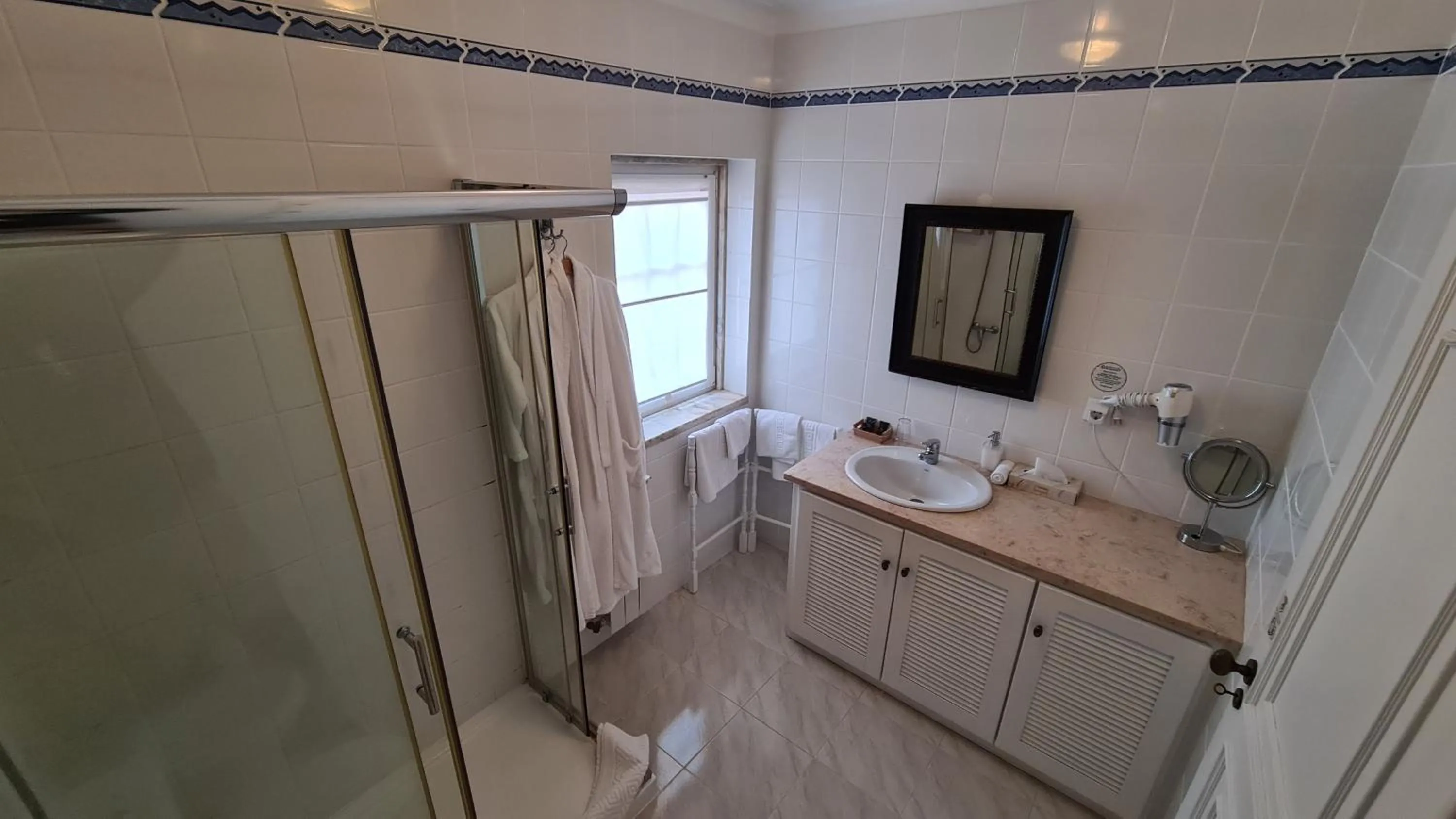 Shower in Quinta do Cabo Guesthouse