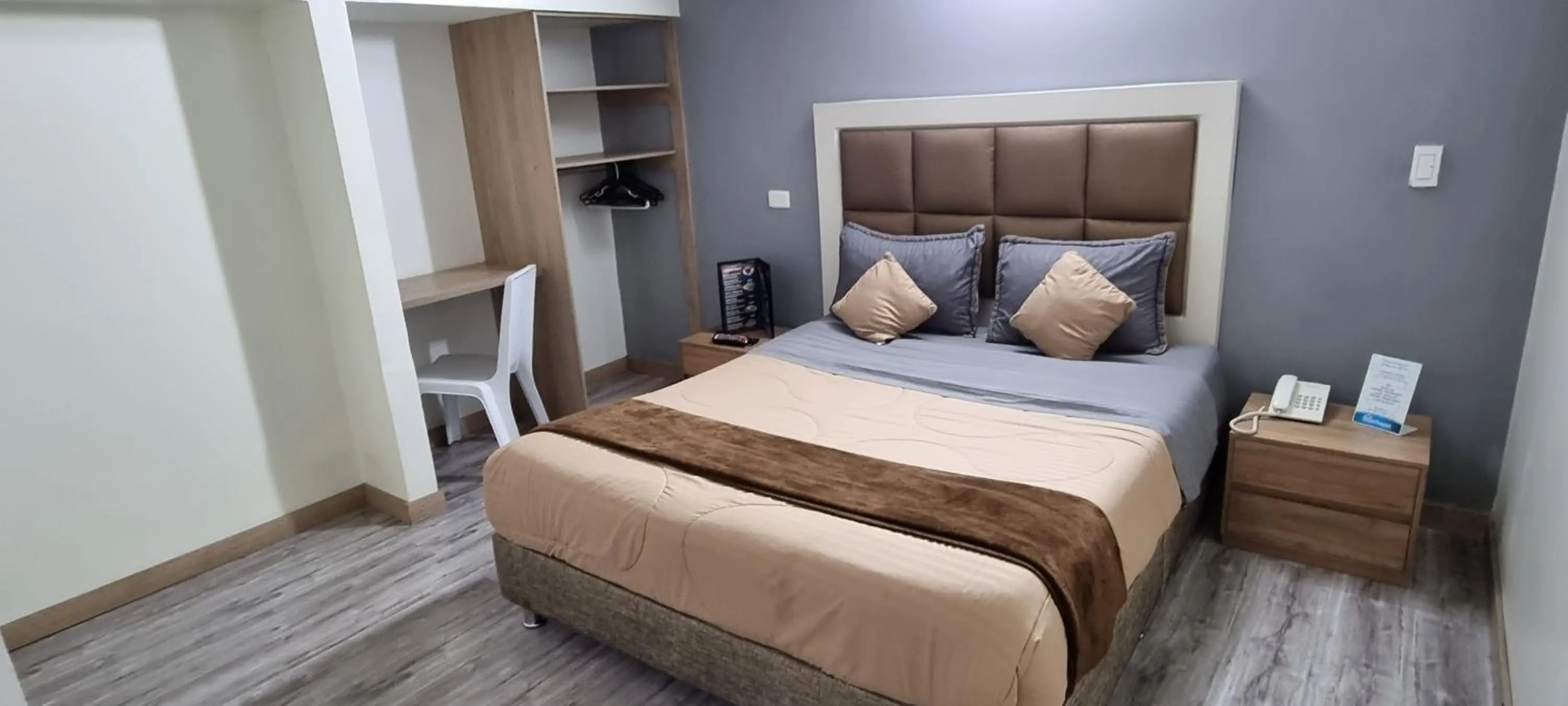 Photo of the whole room, Bed in Blue House Corferias