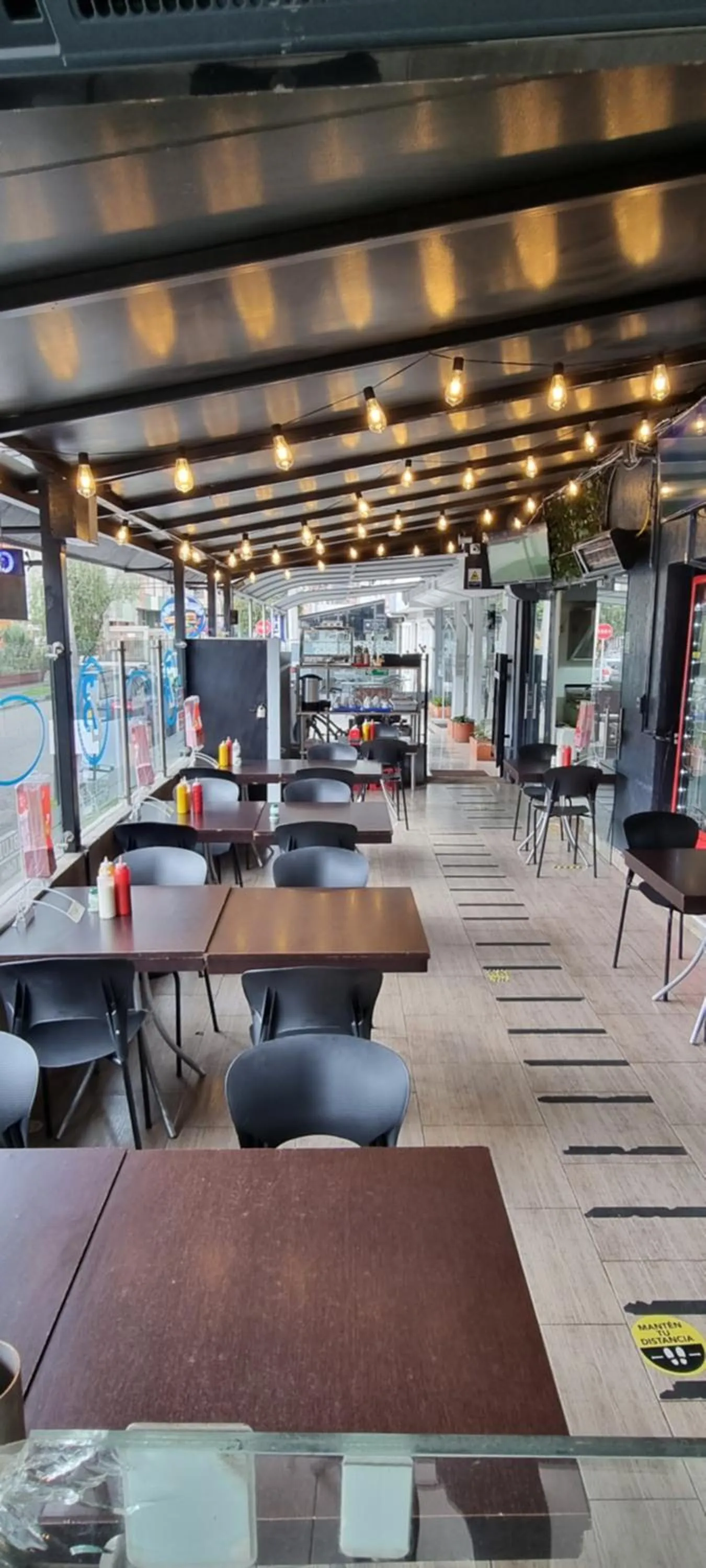 Restaurant/places to eat in Blue House Corferias