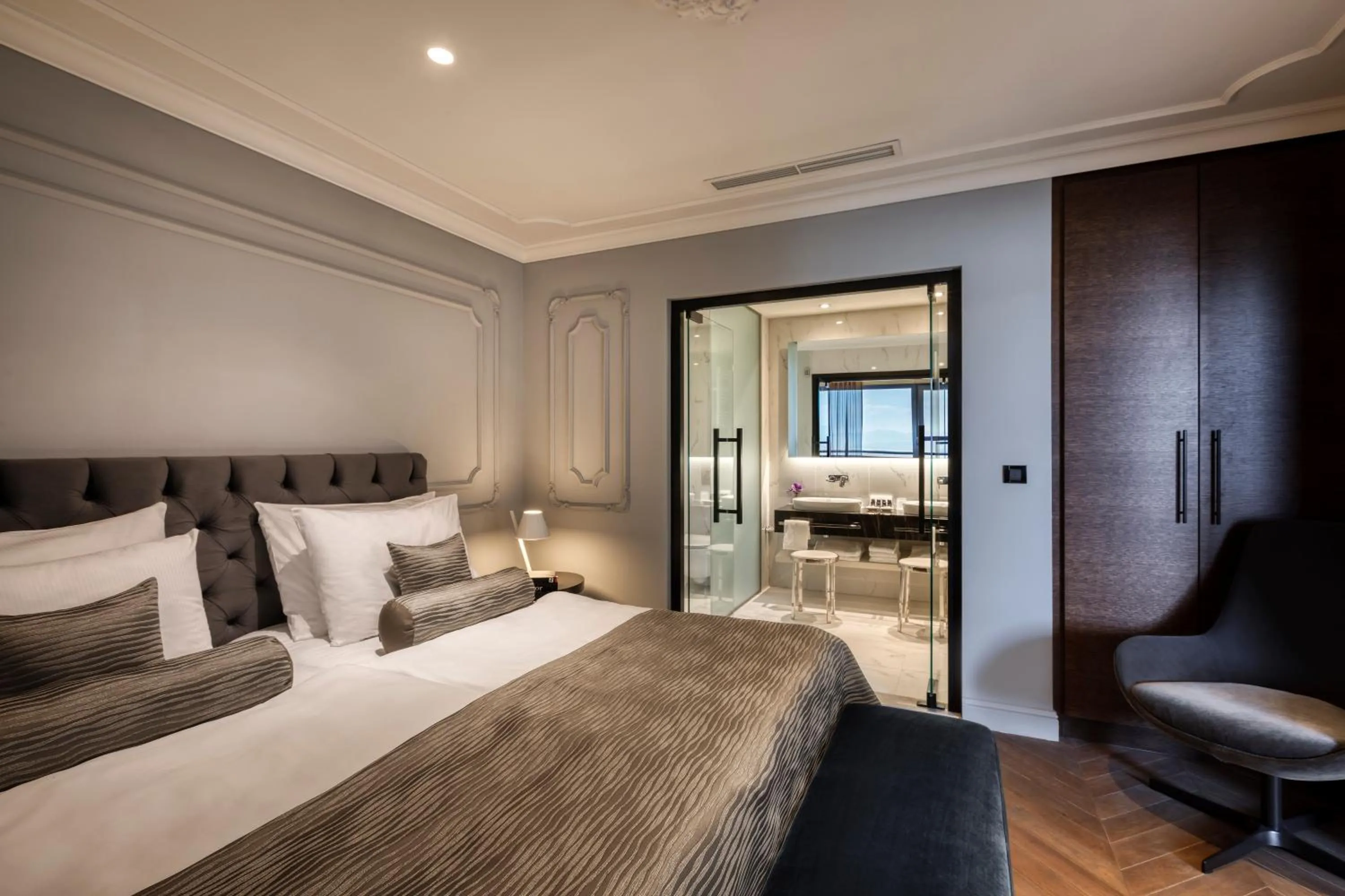 Bed in Hotel Ambasador - by Liburnia Hotels & Villas