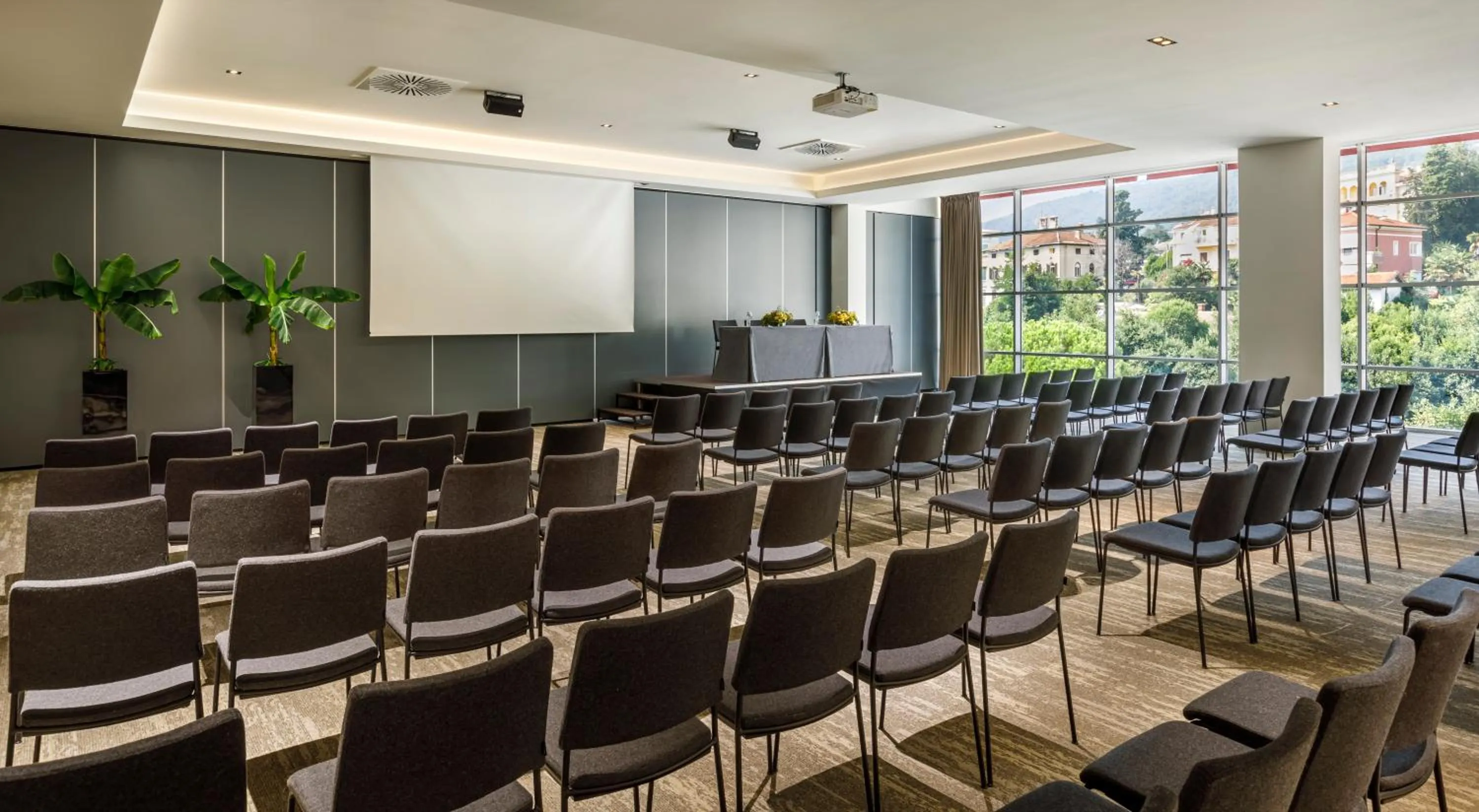 Business facilities in Hotel Ambasador - by Liburnia Hotels & Villas