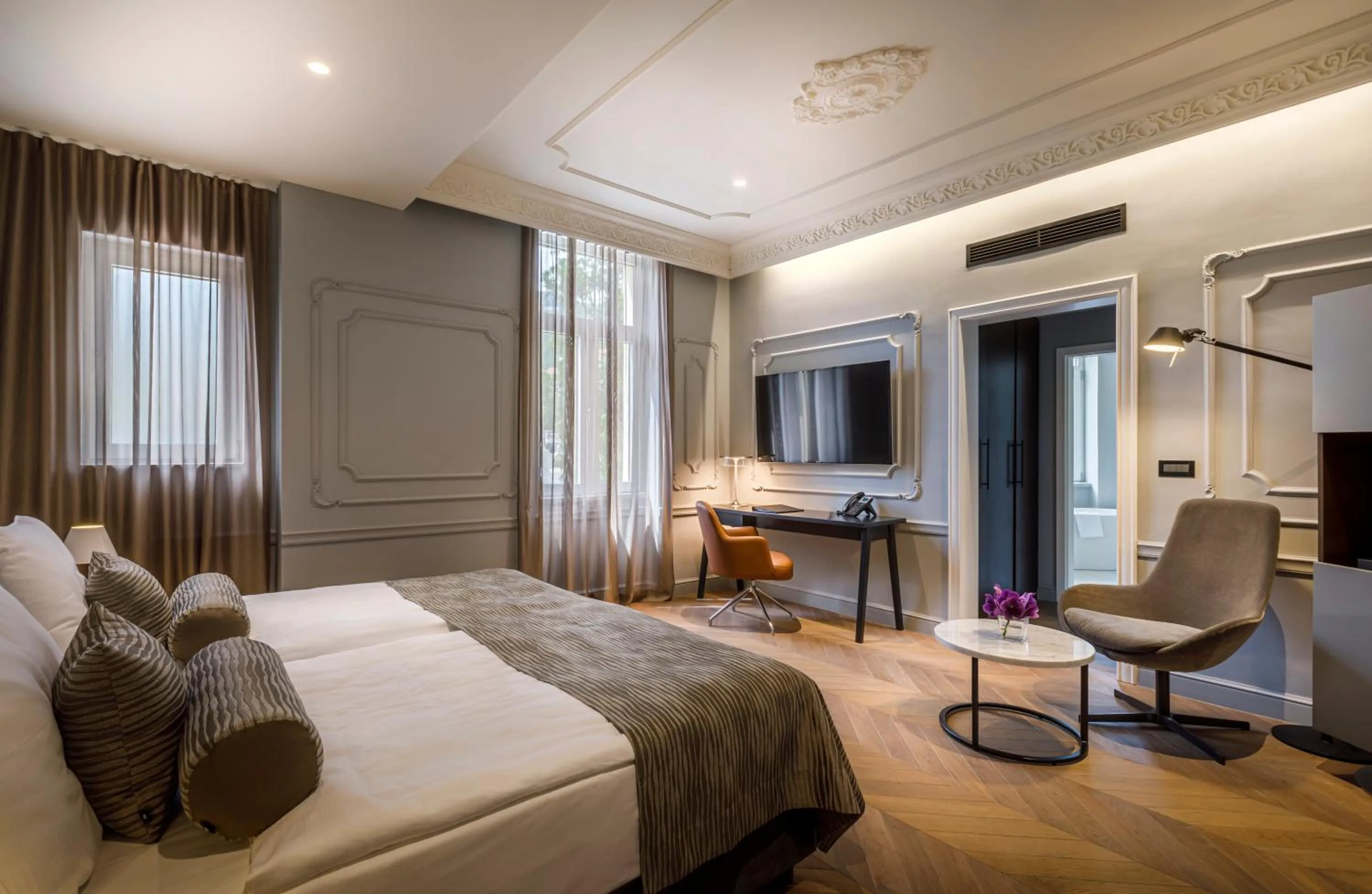 Bed in Hotel Ambasador - by Liburnia Hotels & Villas