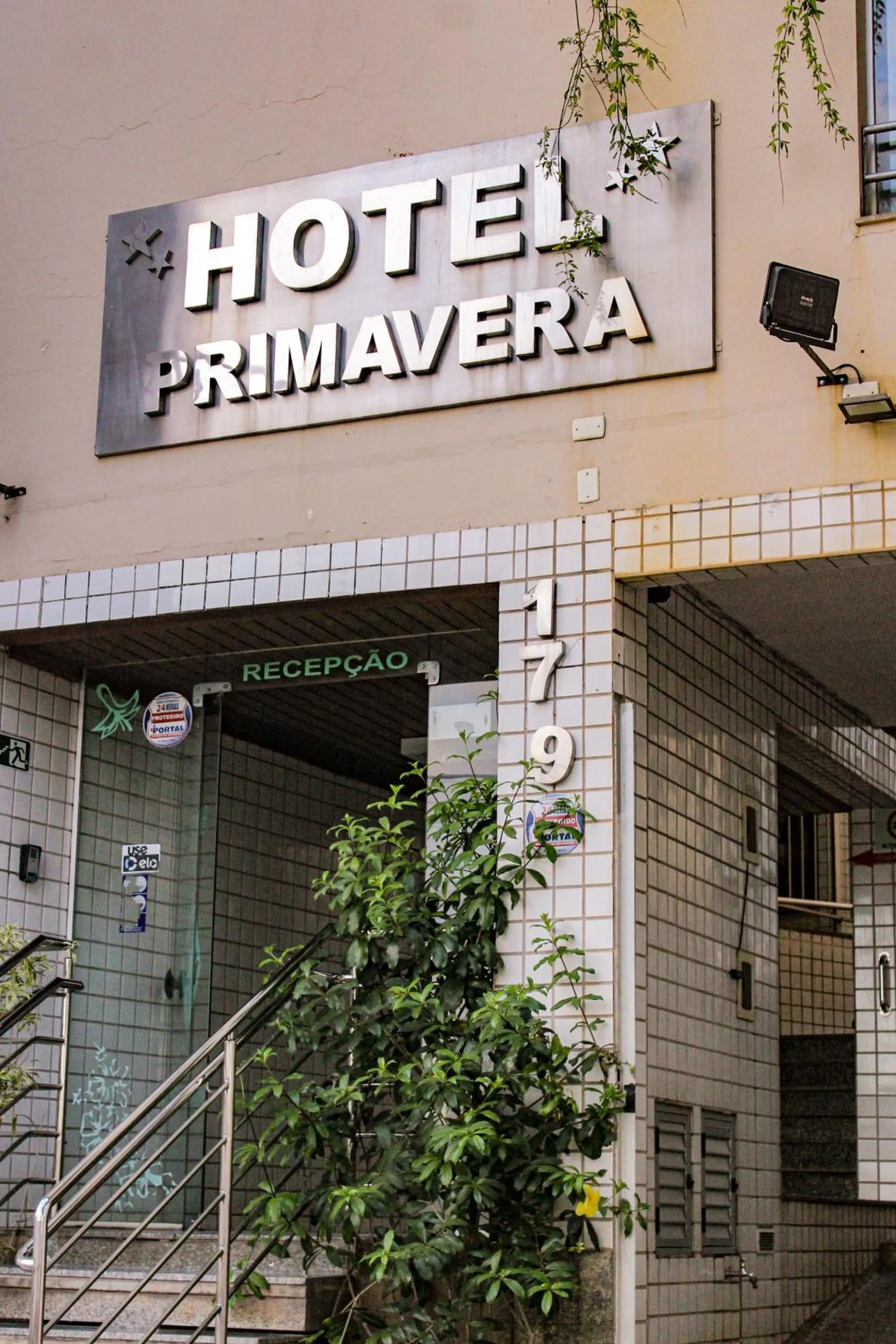 Property logo or sign in Hotel Primavera Betim