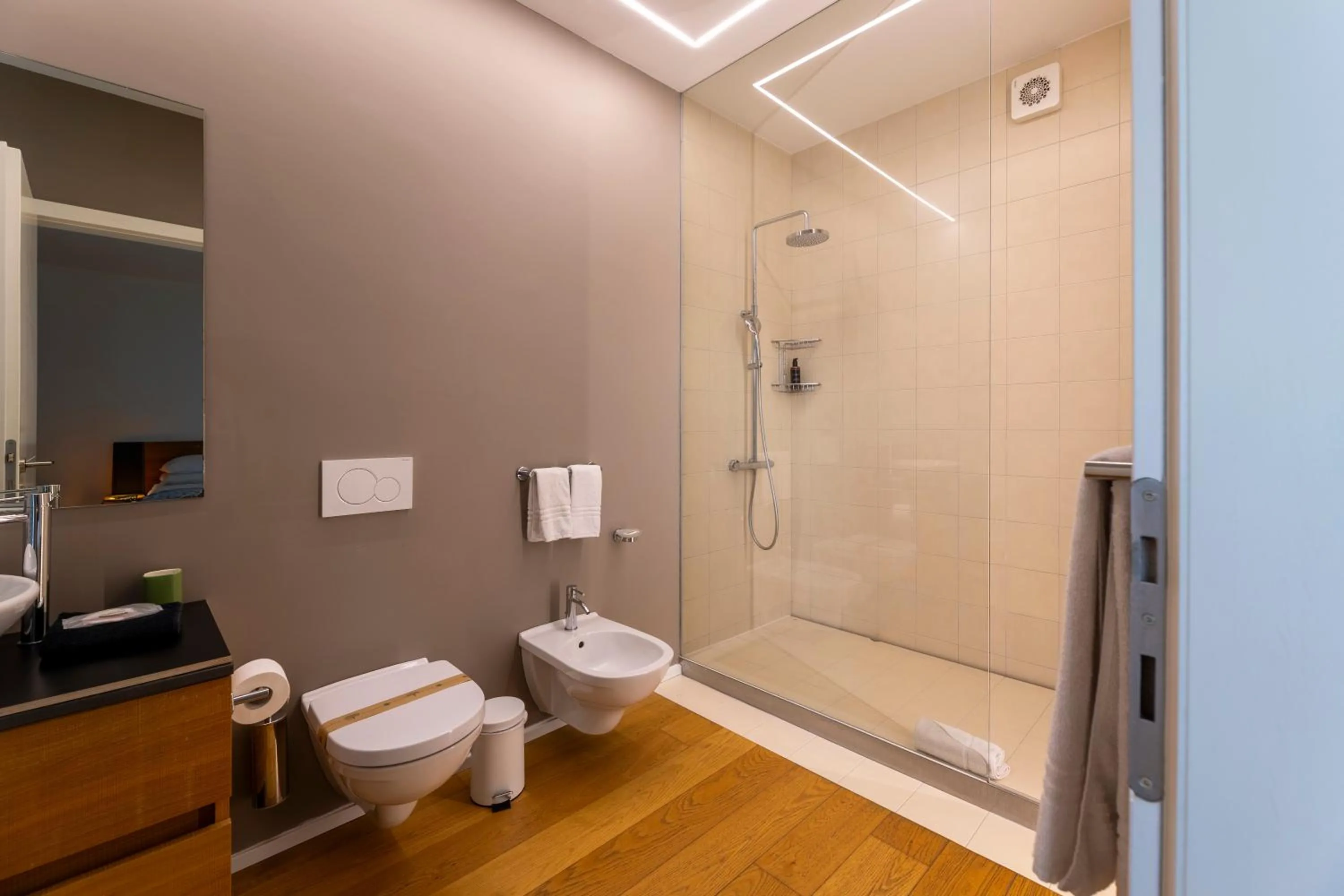 Deluxe Double or Twin Room with Balcony in La Villa - Luxury Guest House
