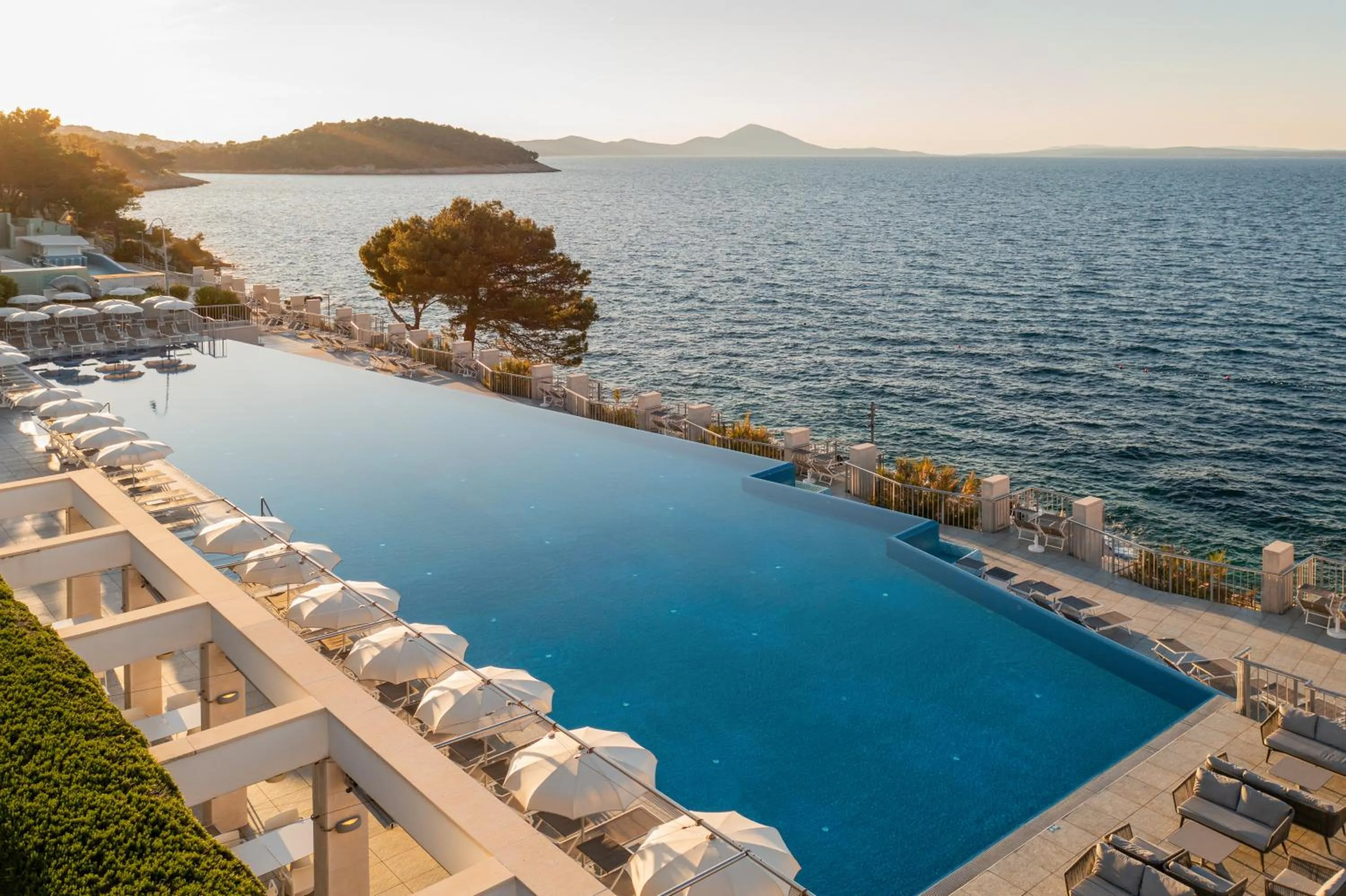 Pool view in Vitality Hotel Punta