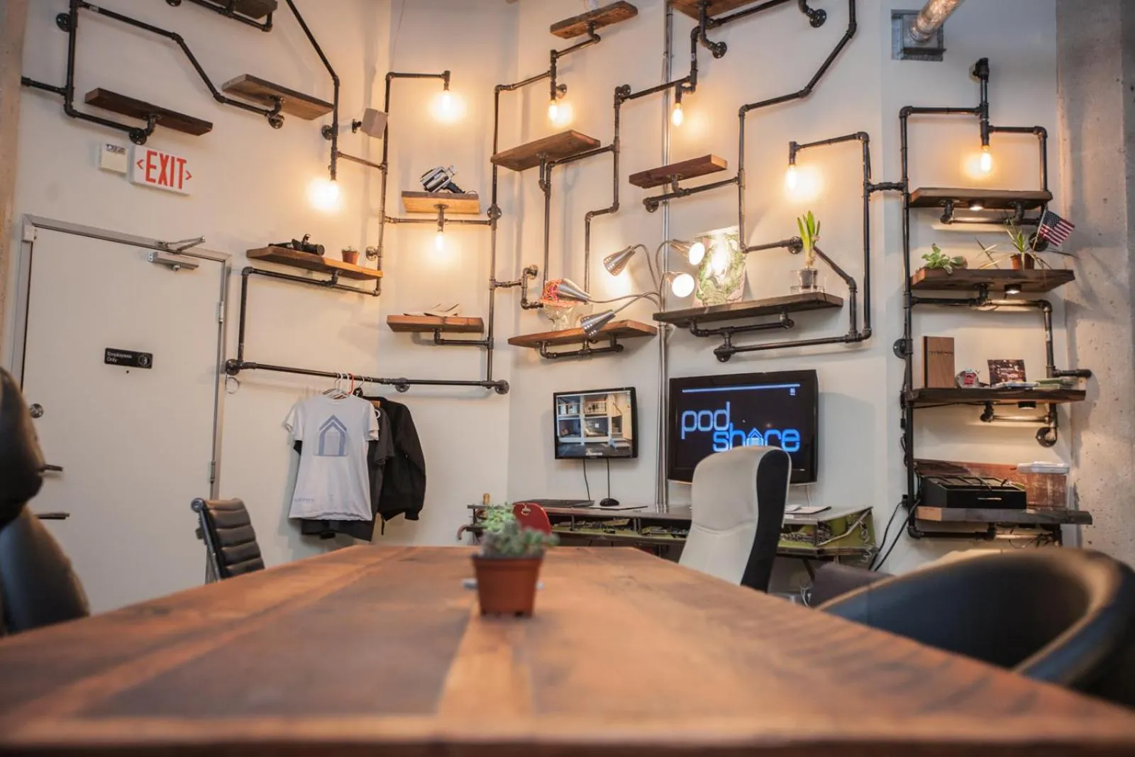 Lobby or reception in PodShare Hollywood