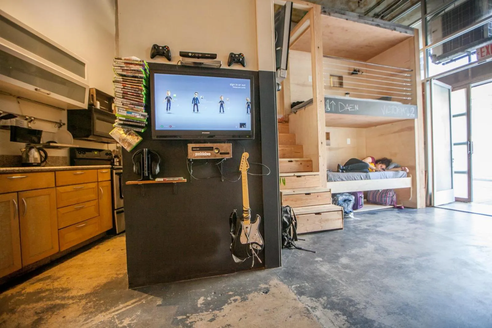 Communal lounge/ TV room in PodShare Hollywood