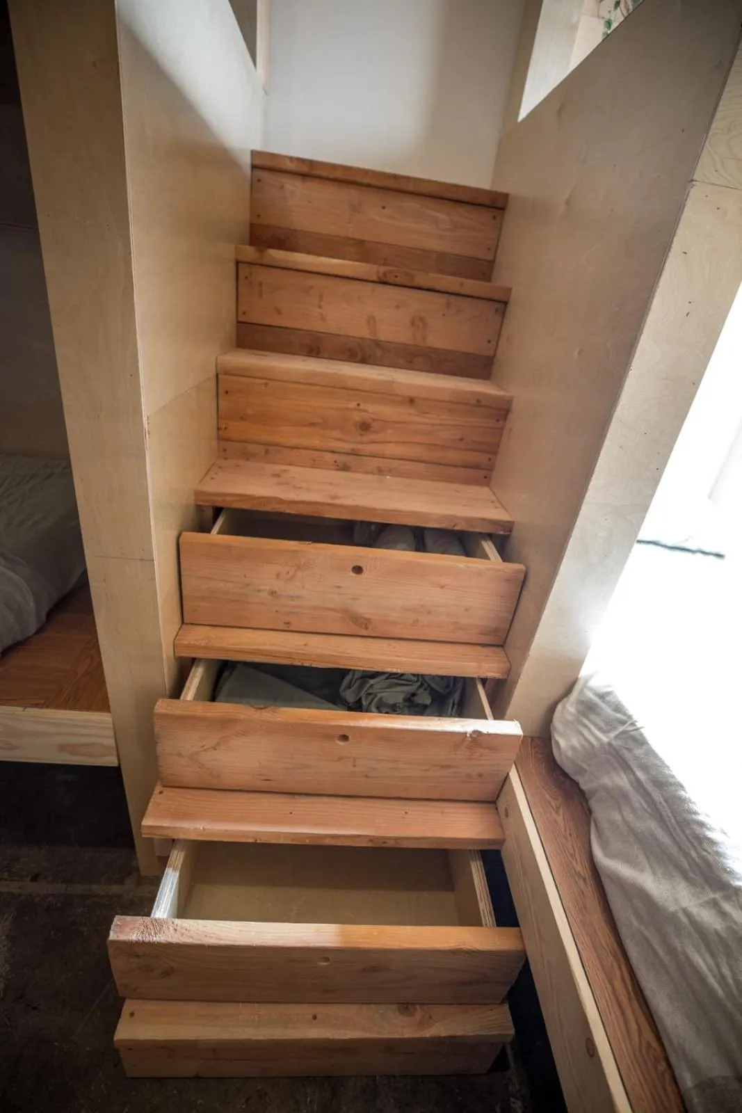 Bed in PodShare Hollywood