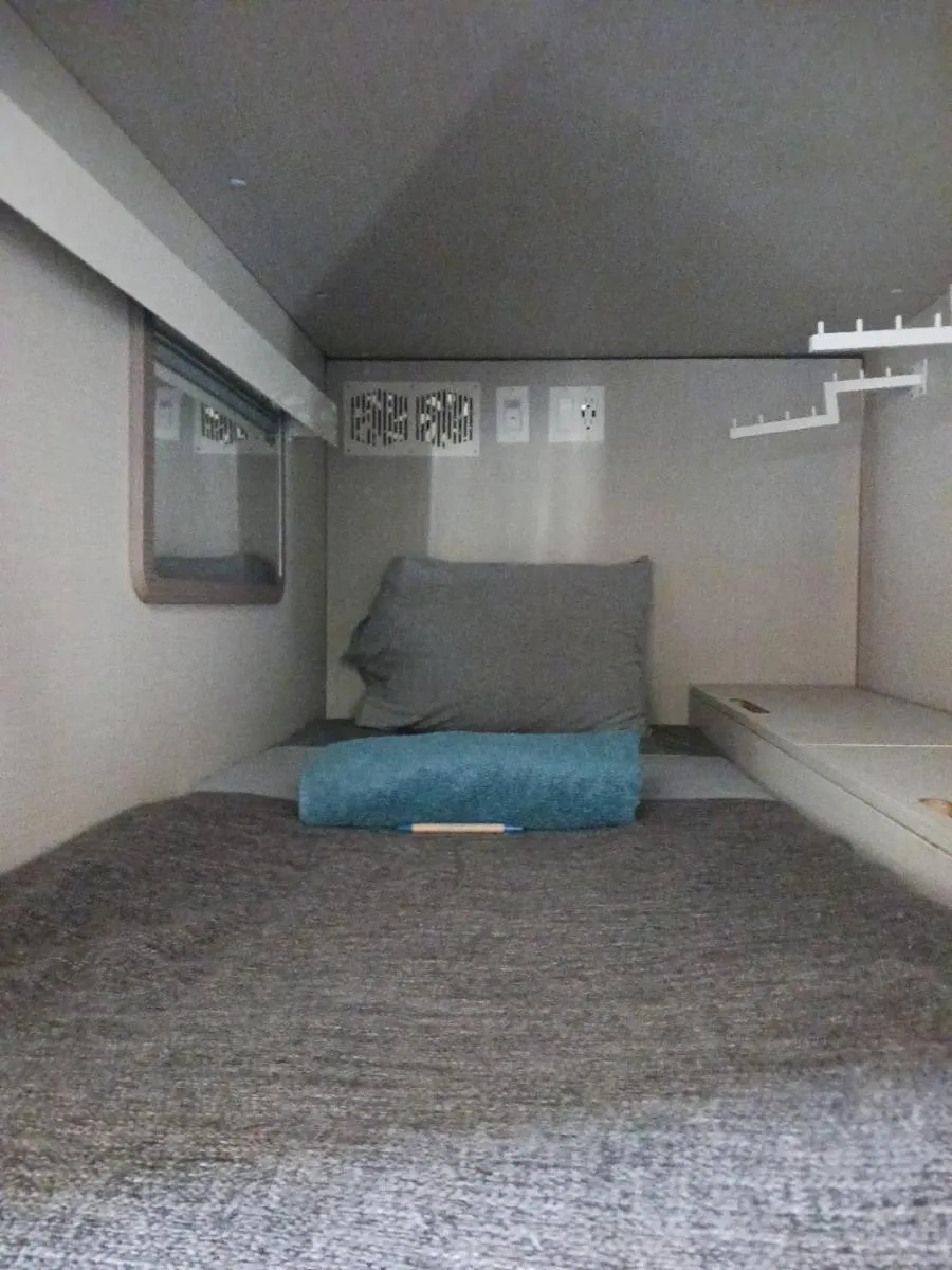 Bed in PodShare Hollywood