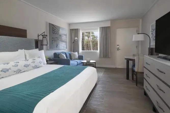 Bed in Sanibel Island Beach Resort