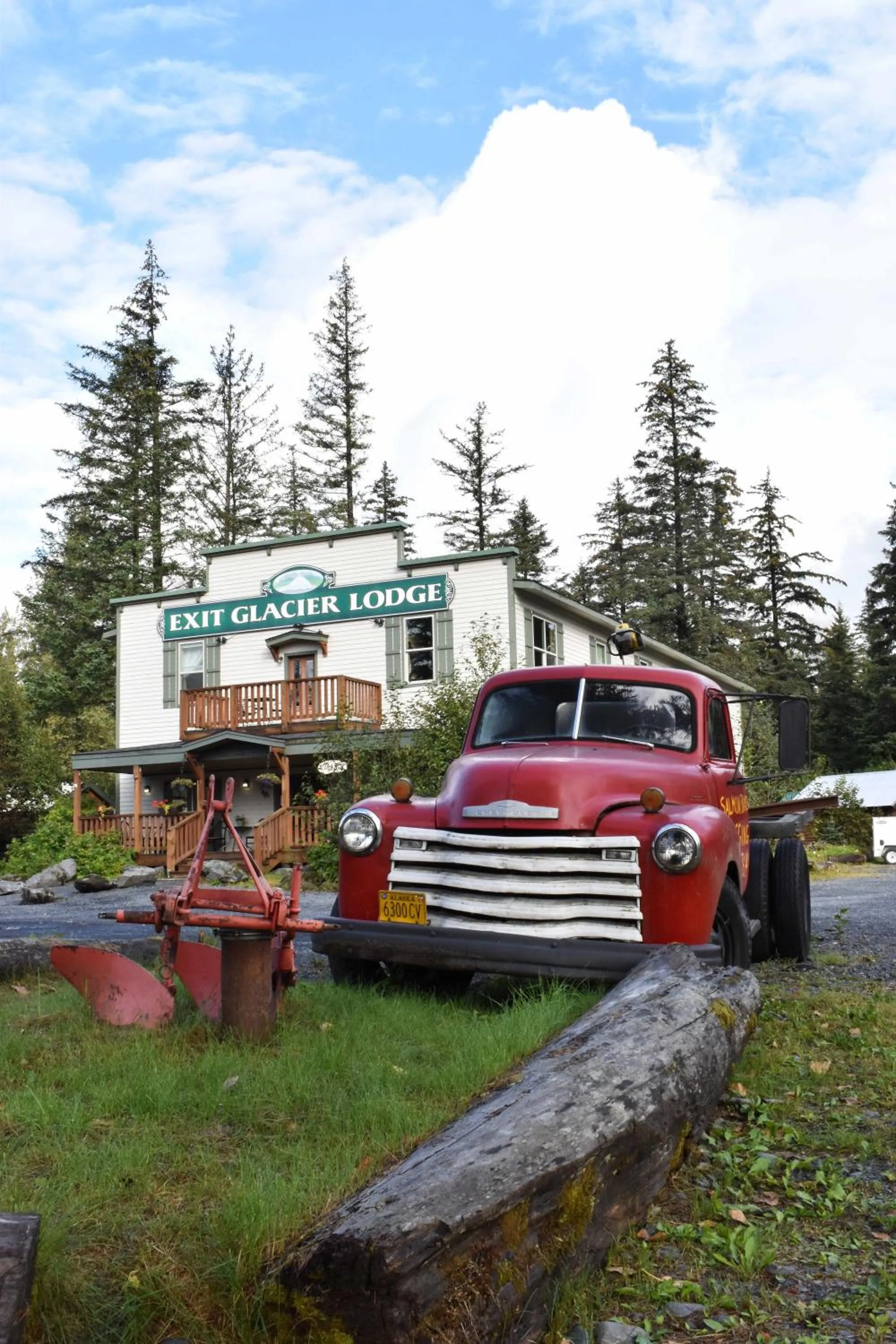 Exit Glacier Lodge
