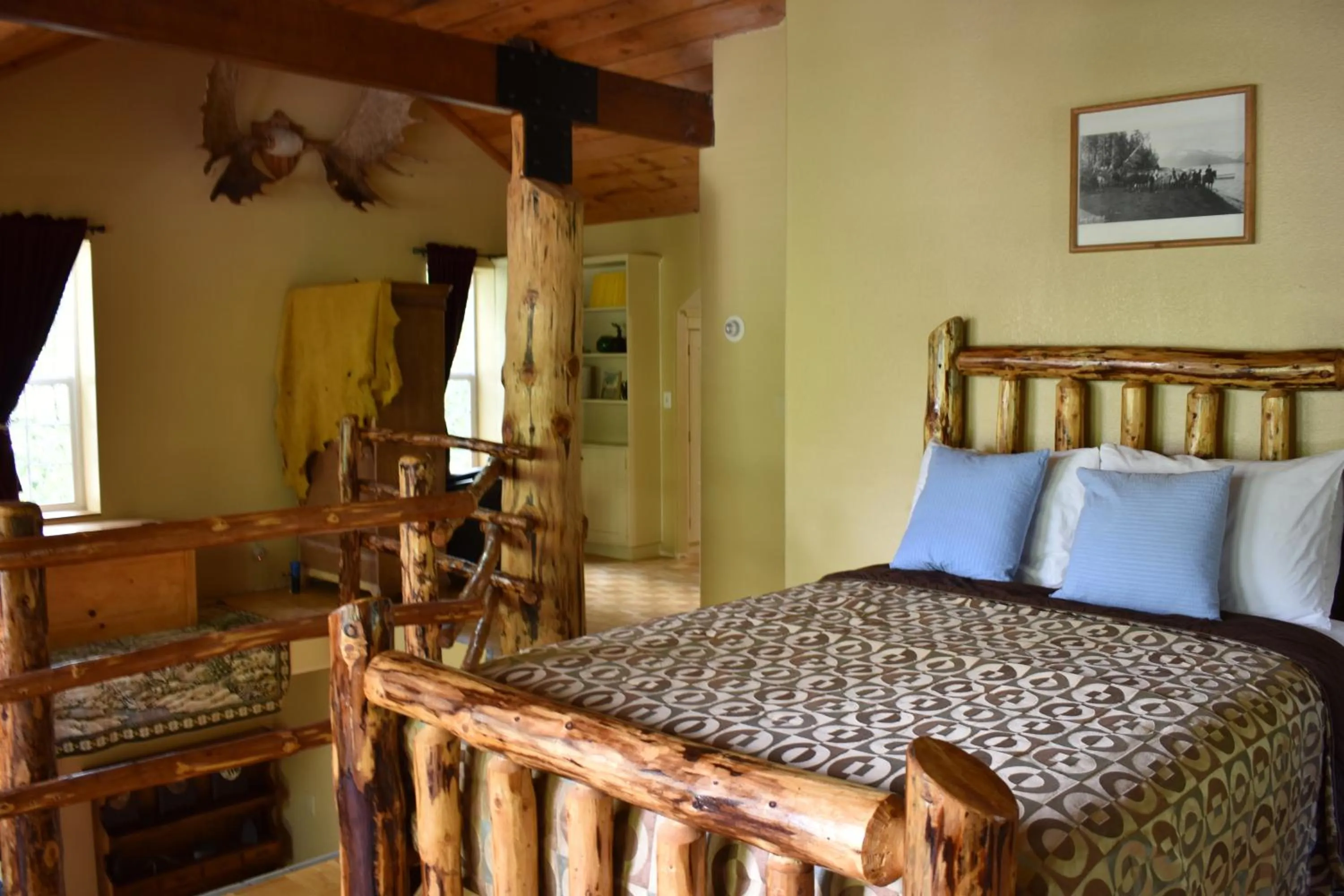 Bed in Exit Glacier Lodge