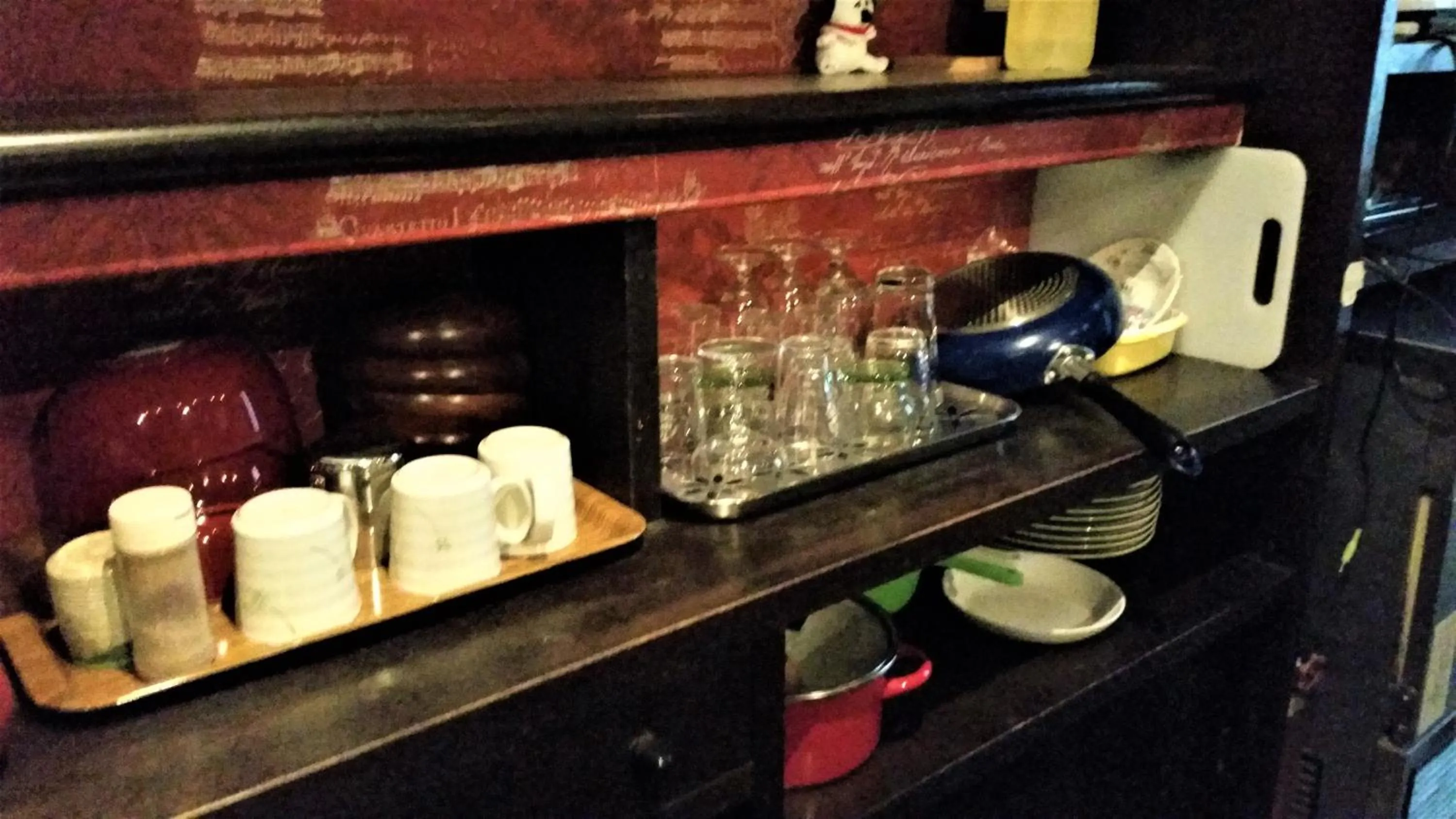 Communal kitchen in Naoshima Kowloon