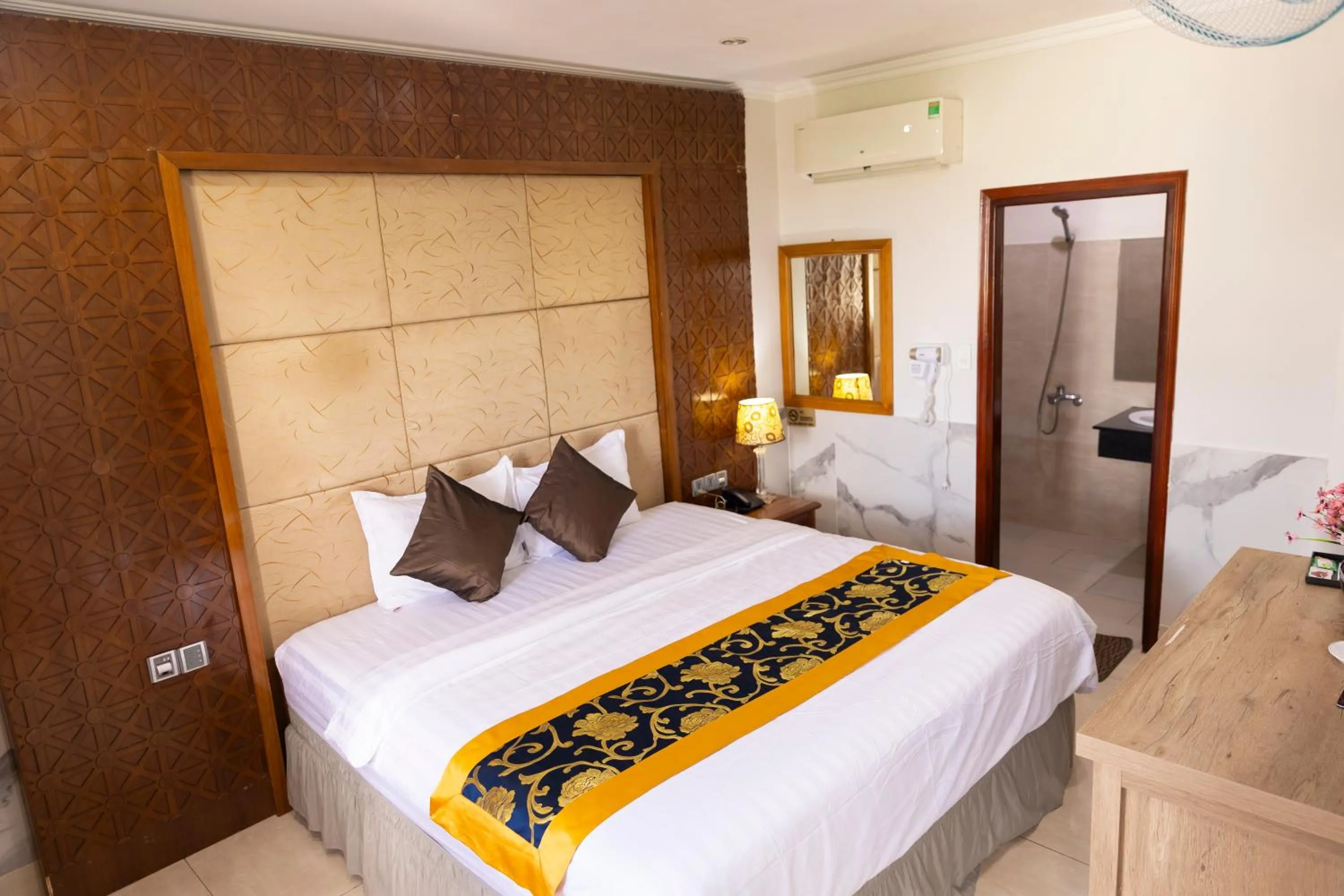 Bed in Atana Airport Hotel