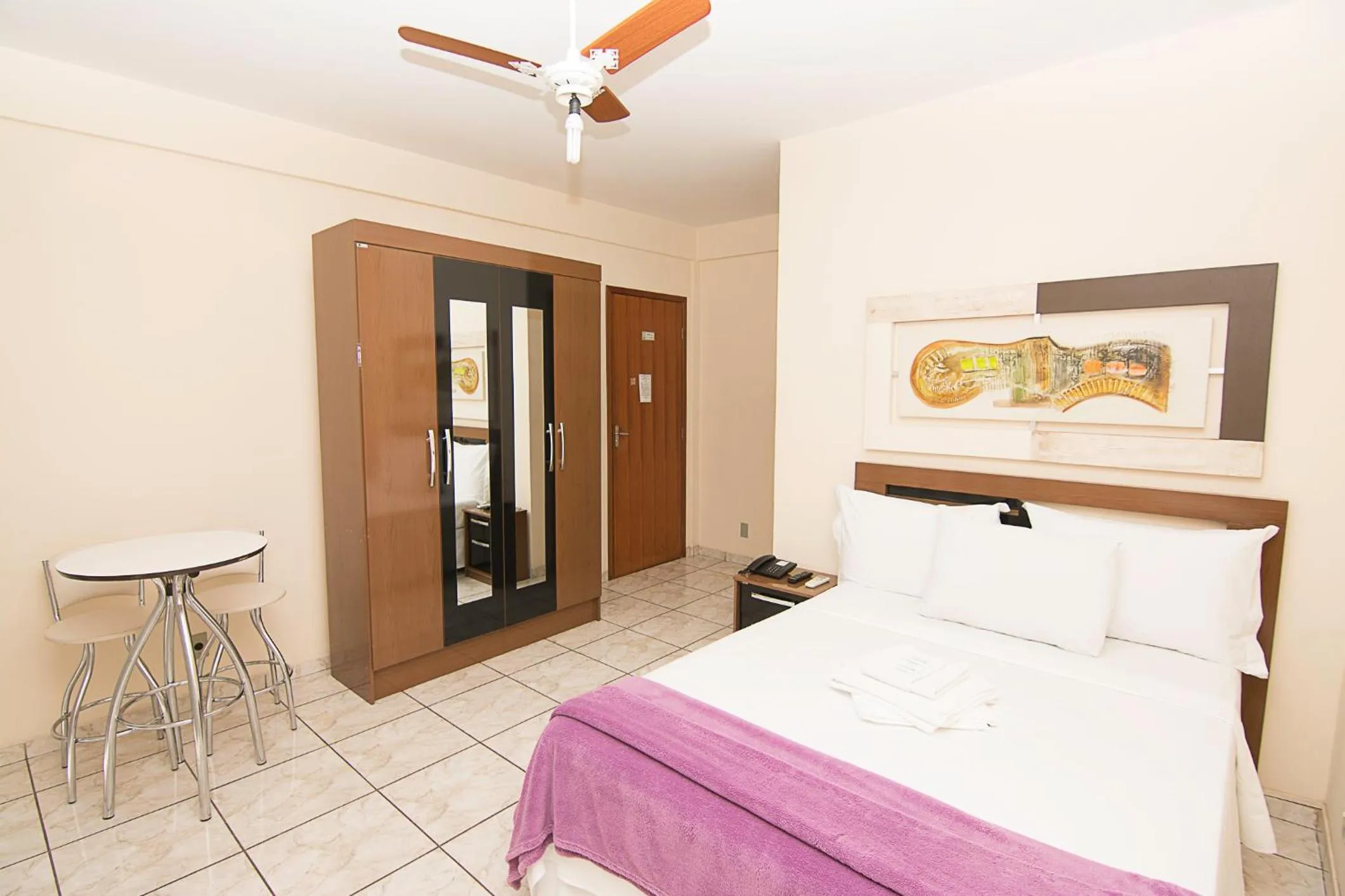 Bed in Gabvini Hotel