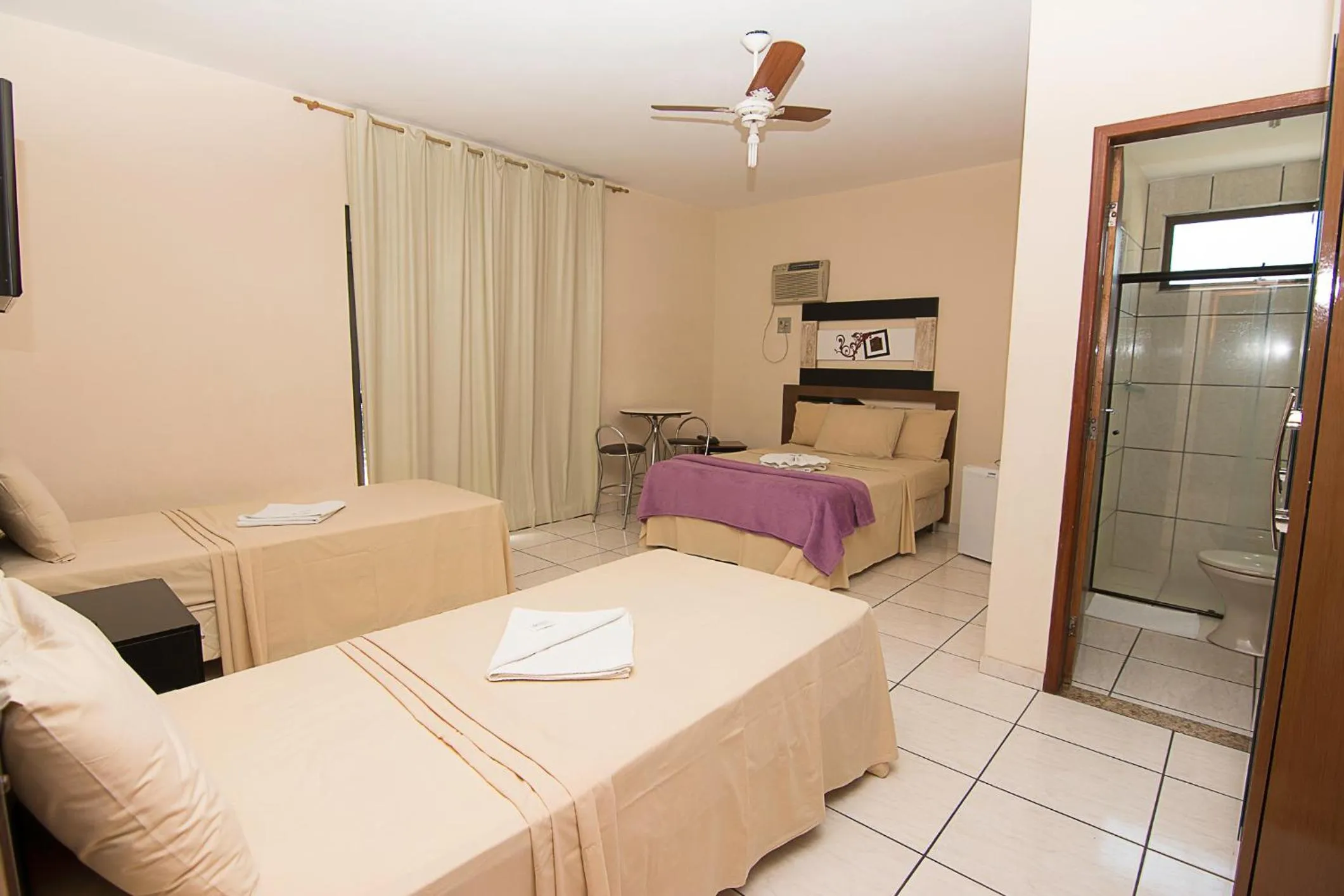 Bed in Gabvini Hotel