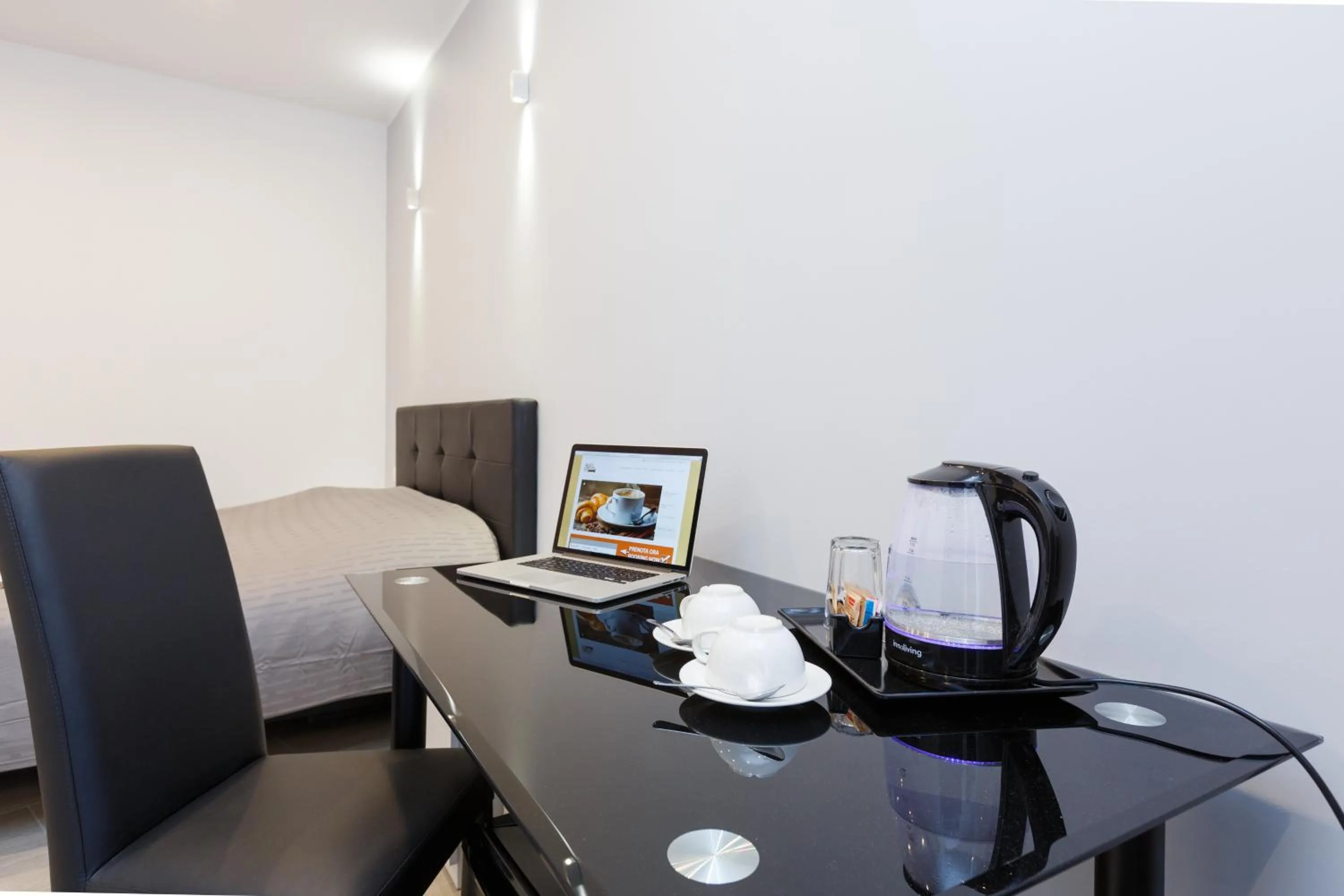 TV and multimedia, Bed in Domus Arena