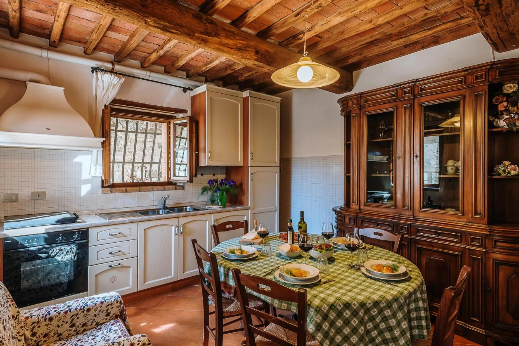 Kitchen or kitchenette in Borgo Villa a Sesta