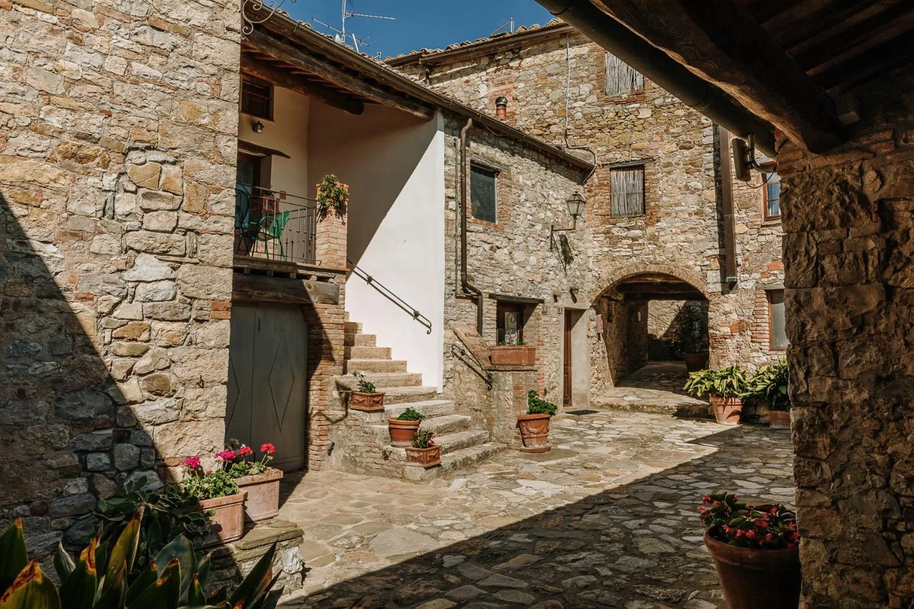 Property building in Borgo Villa a Sesta