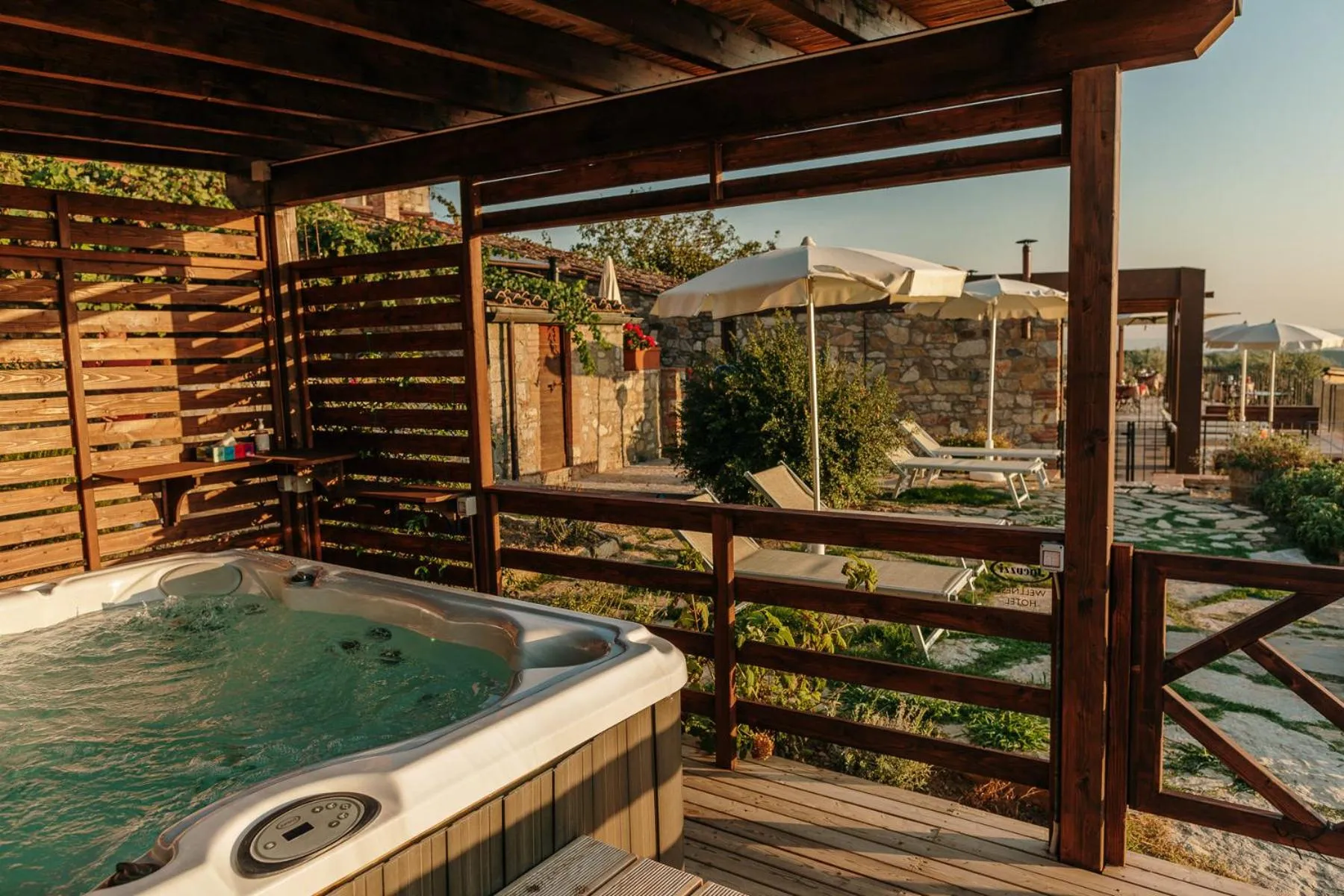 Hot Tub in Borgo Villa a Sesta