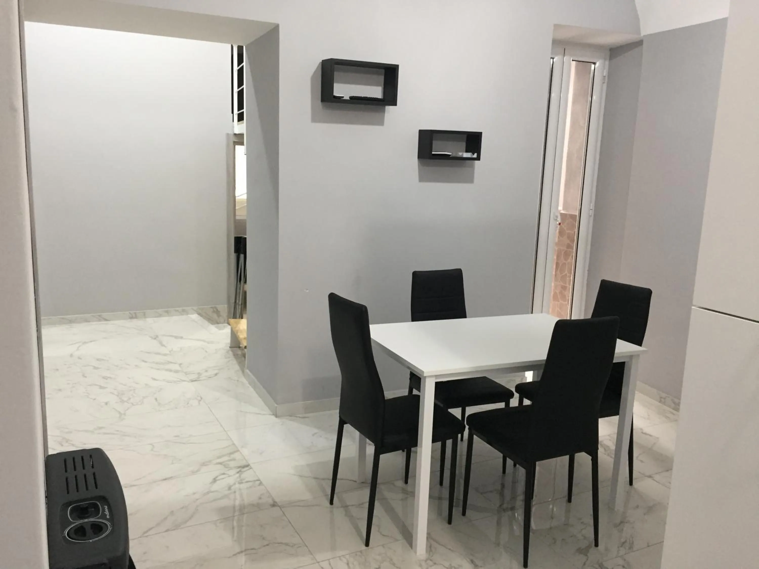 Three-Bedroom Apartment (10 Adults) in Casa Toto'