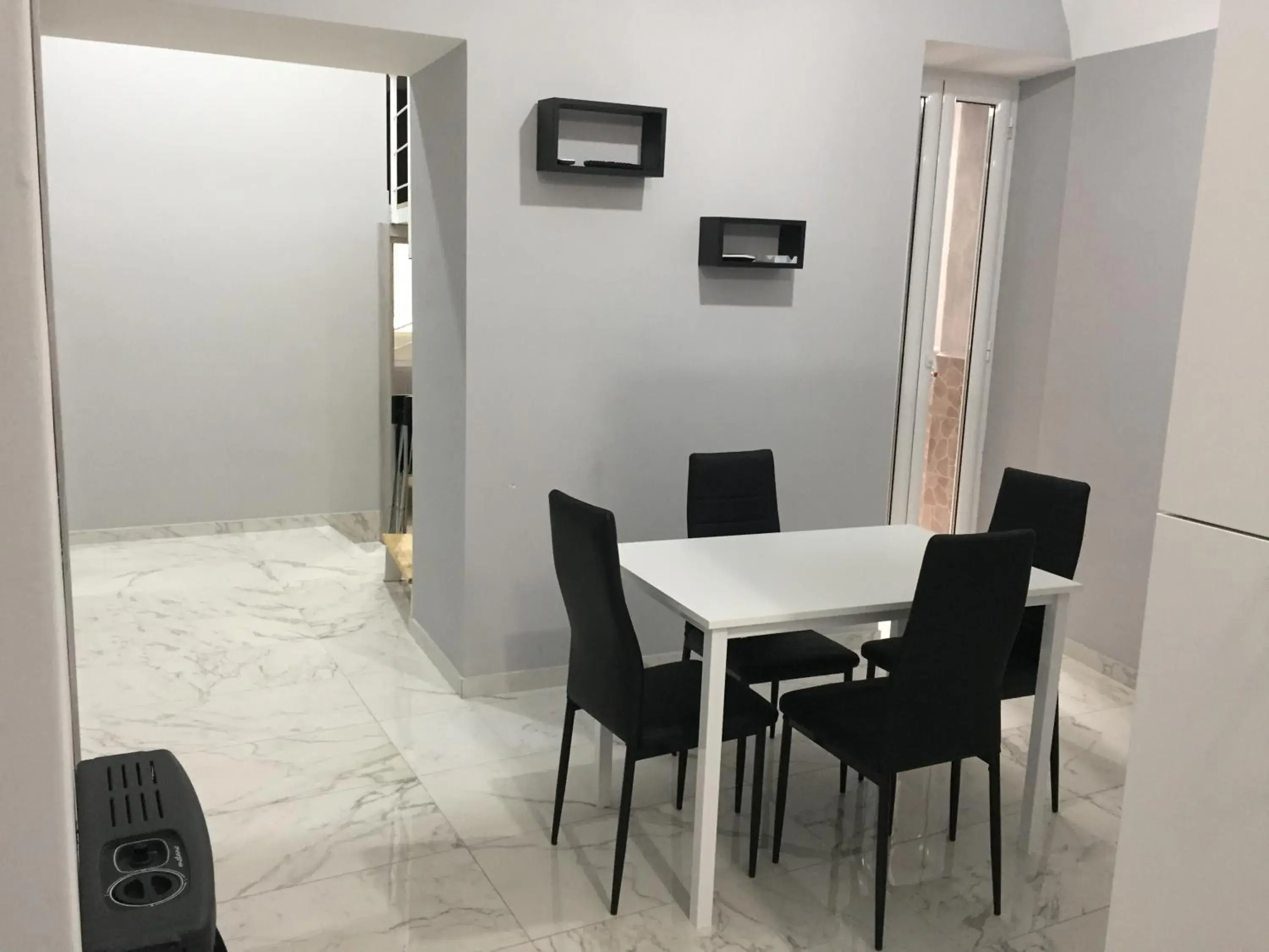 Three-Bedroom Apartment (10 Adults) in Casa Toto' Three-Bedroom Apartment (10 Adults) in Casa Toto'