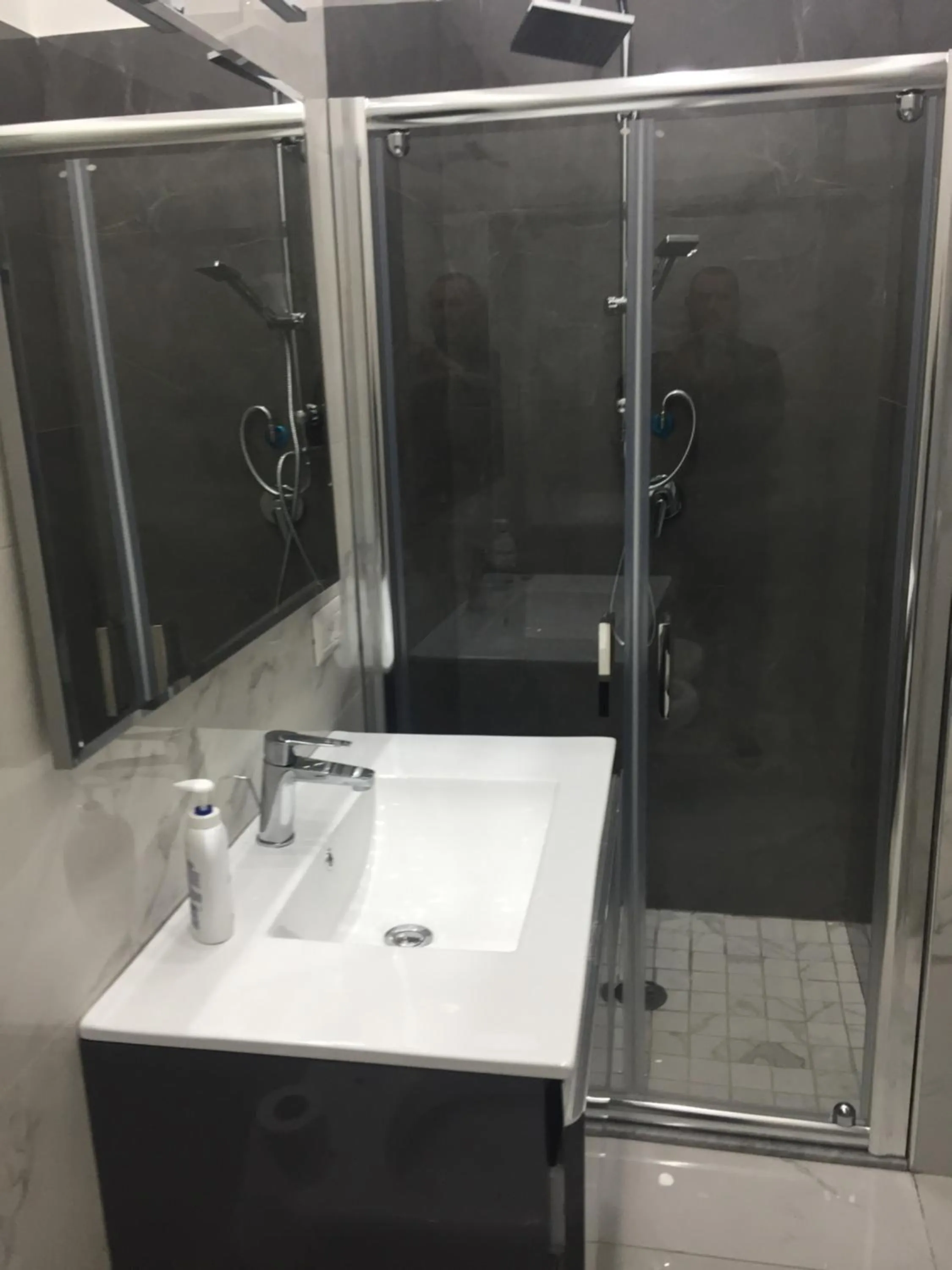 Three-Bedroom Apartment (10 Adults) in Casa Toto'