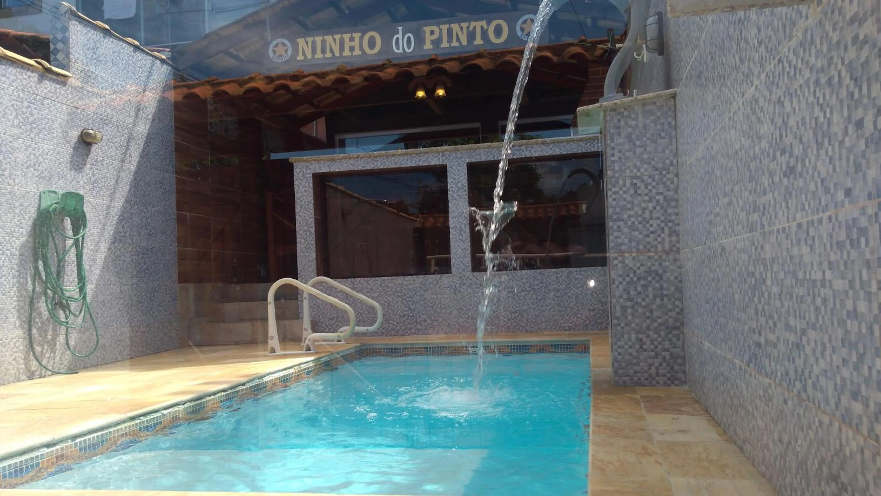 Casa Piscina Azul