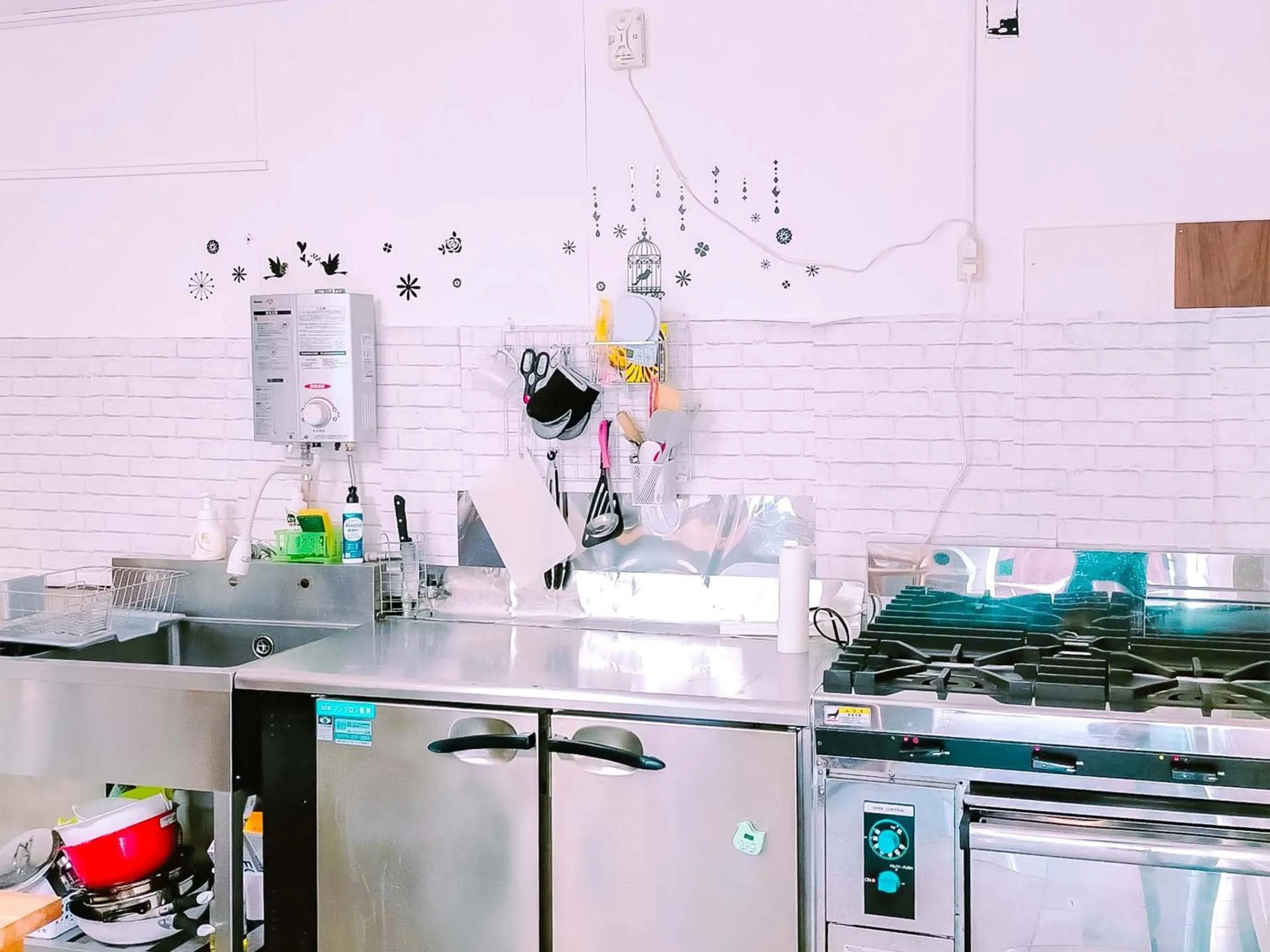 Communal kitchen in Guest House Kominka Nagomi