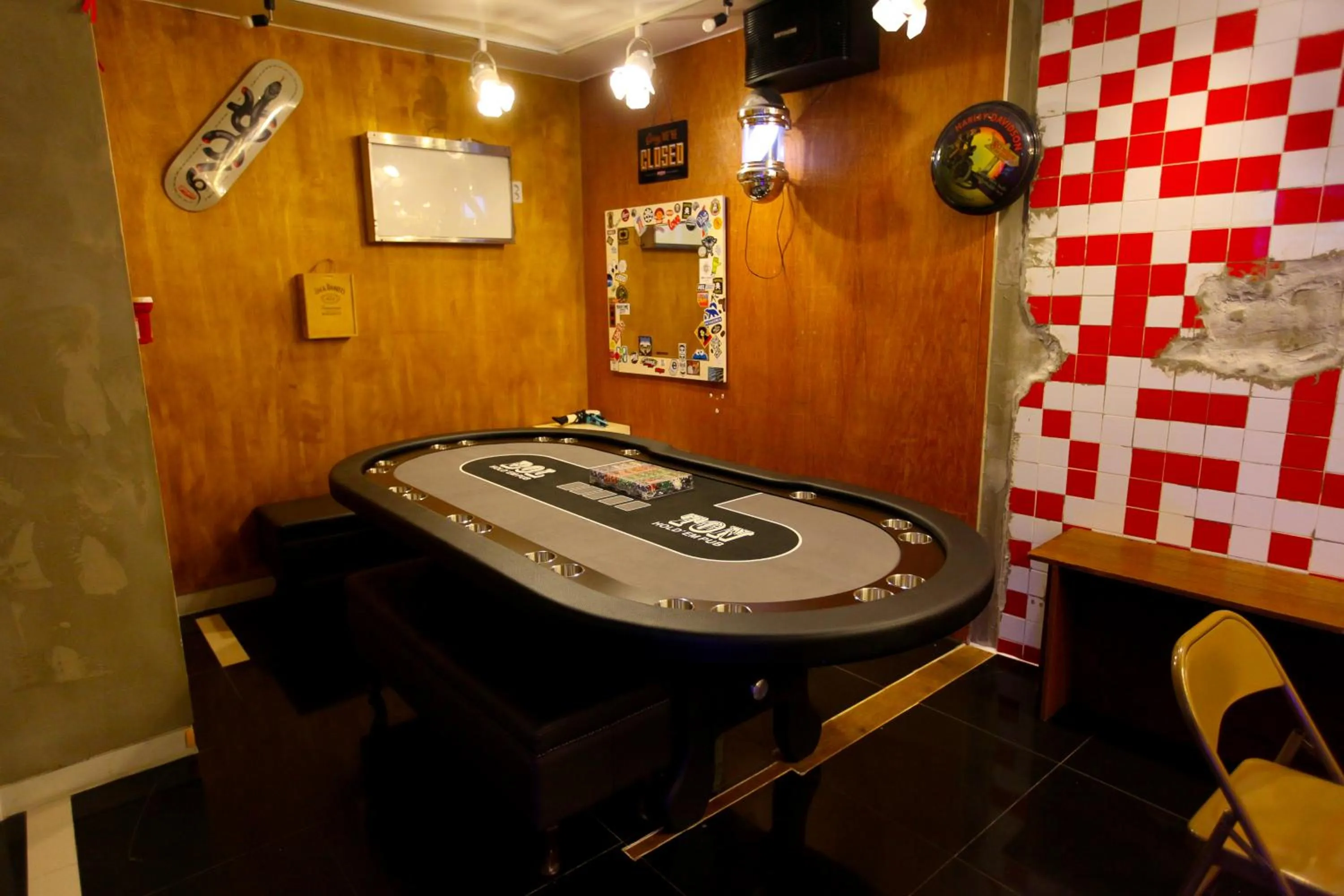 Area and facilities in Show Hotel