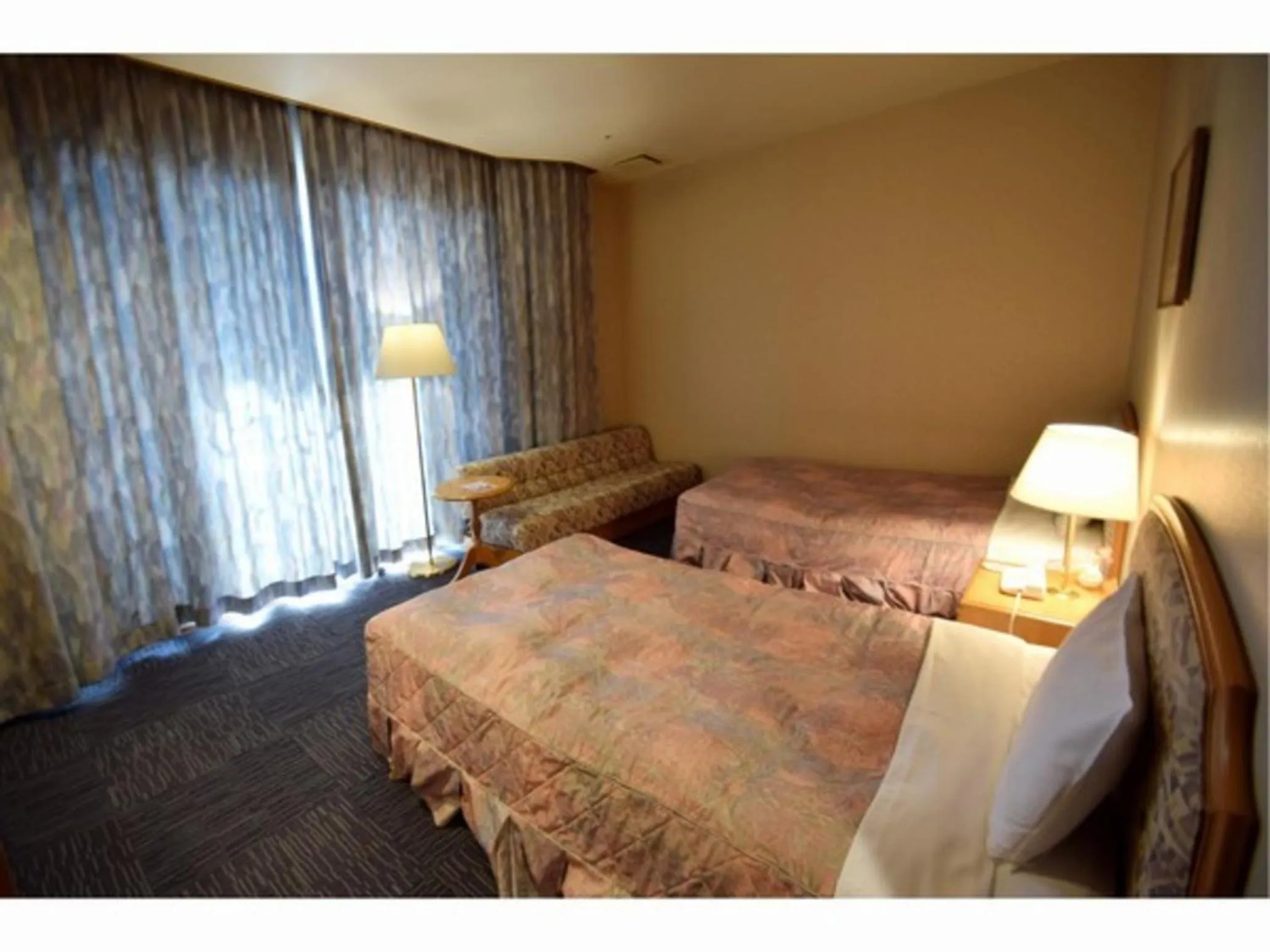 Bed in Kobe Hotel Fruit Flower