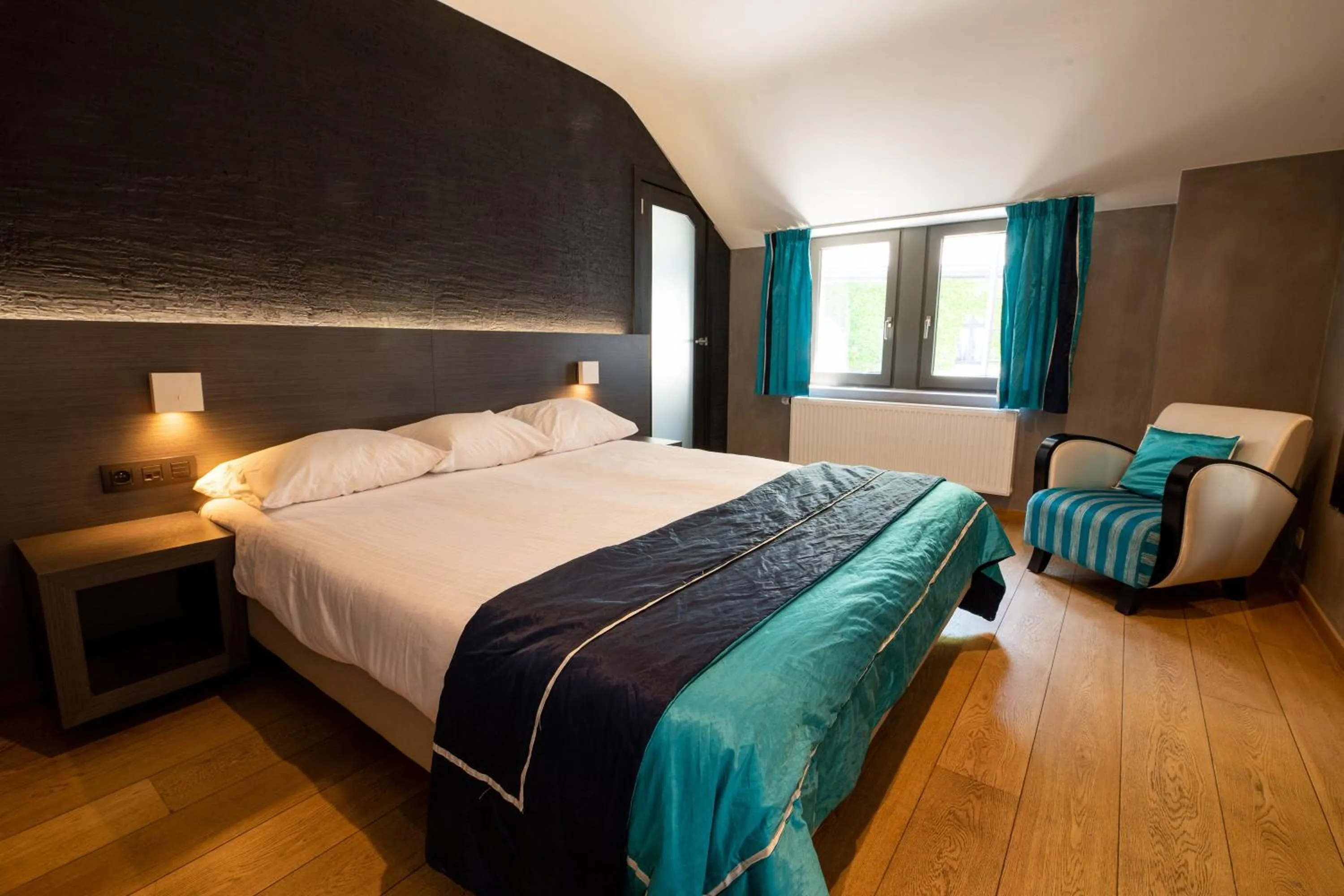 Photo of the whole room, Bed in Hotel Victoria - Maison Caerdinael