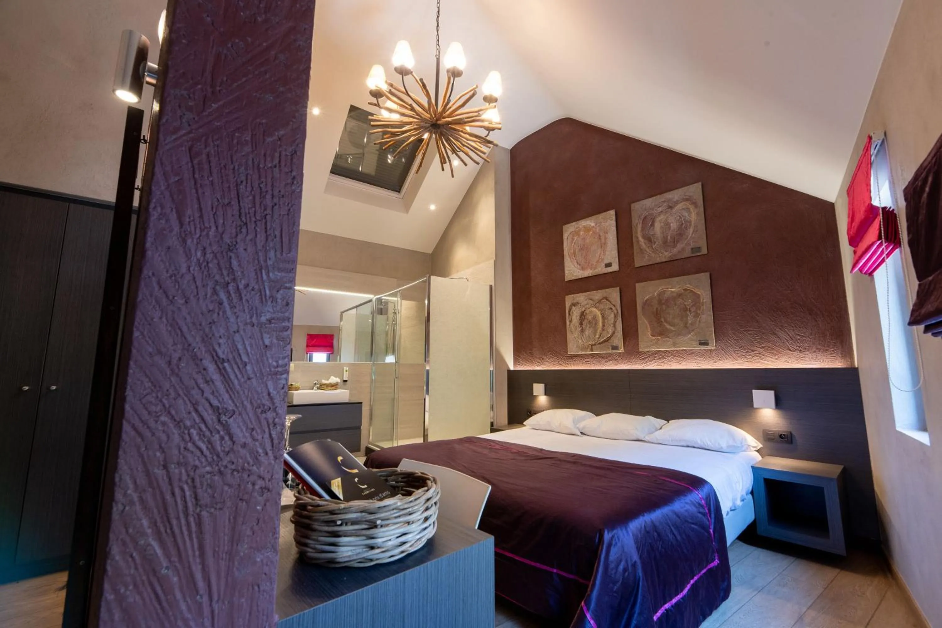 Photo of the whole room, Bed in Hotel Victoria - Maison Caerdinael