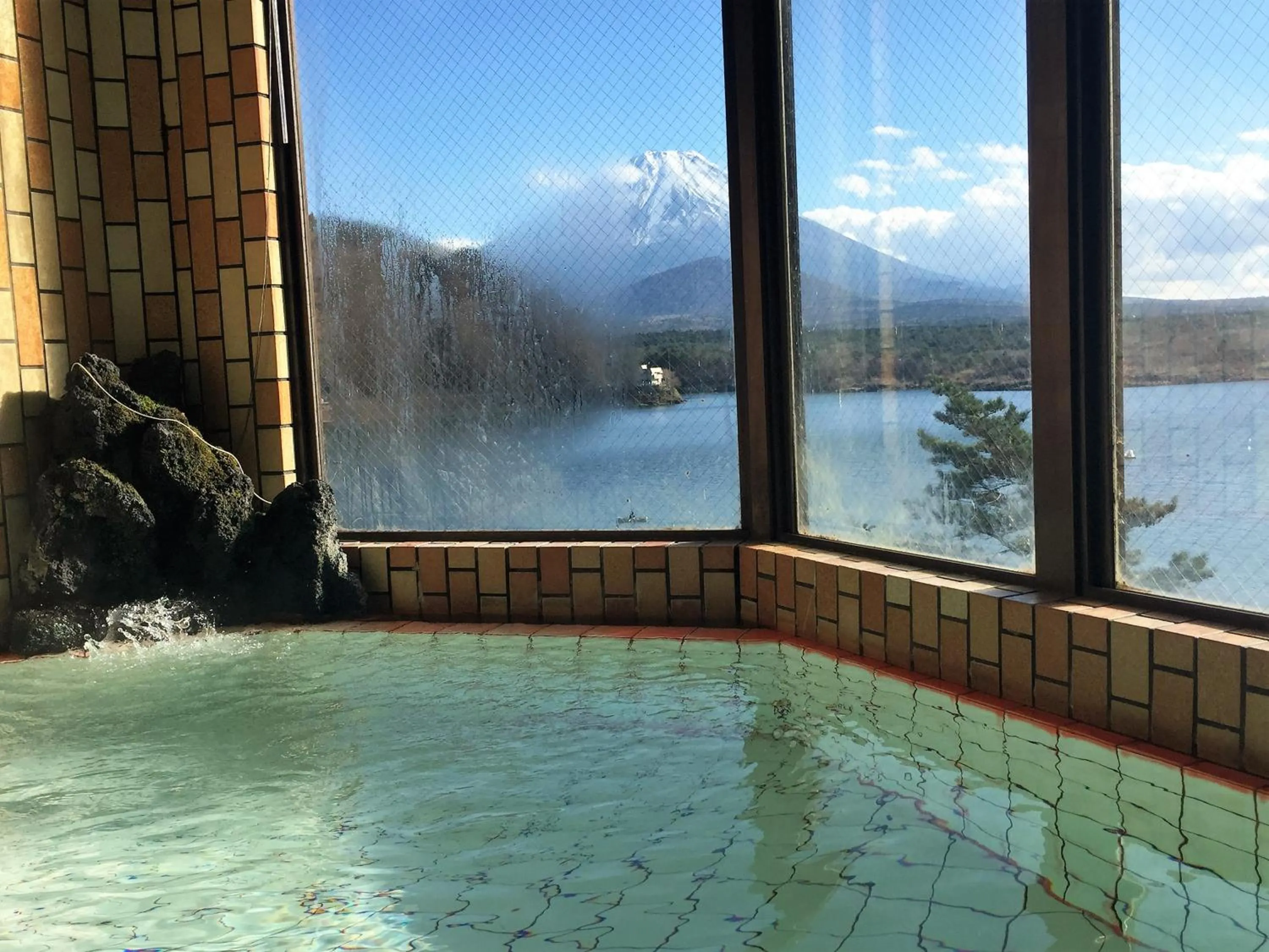 Shoji Lake Hotel