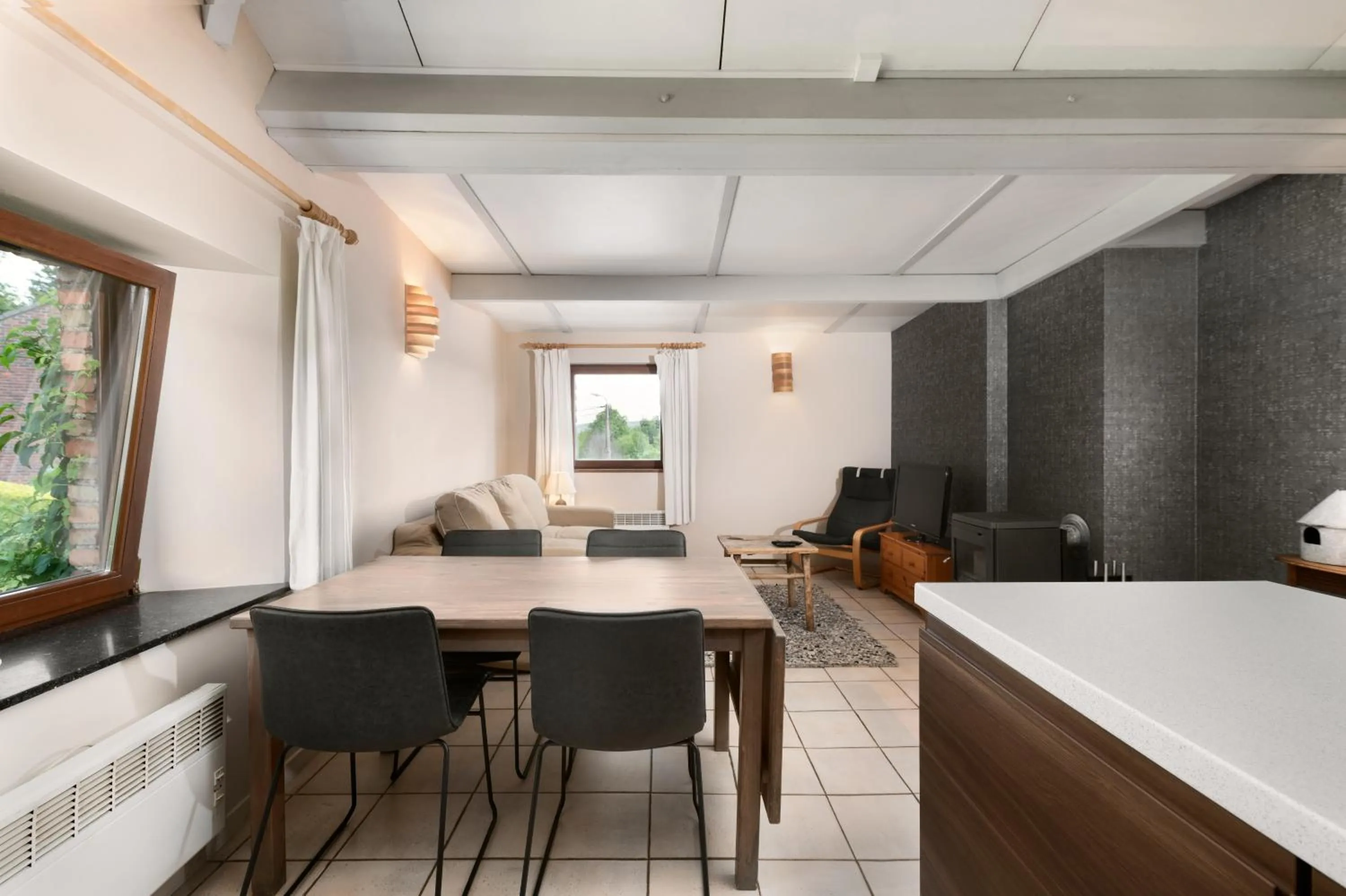 Dining area in Hotel Aux Ecuries De La Reine