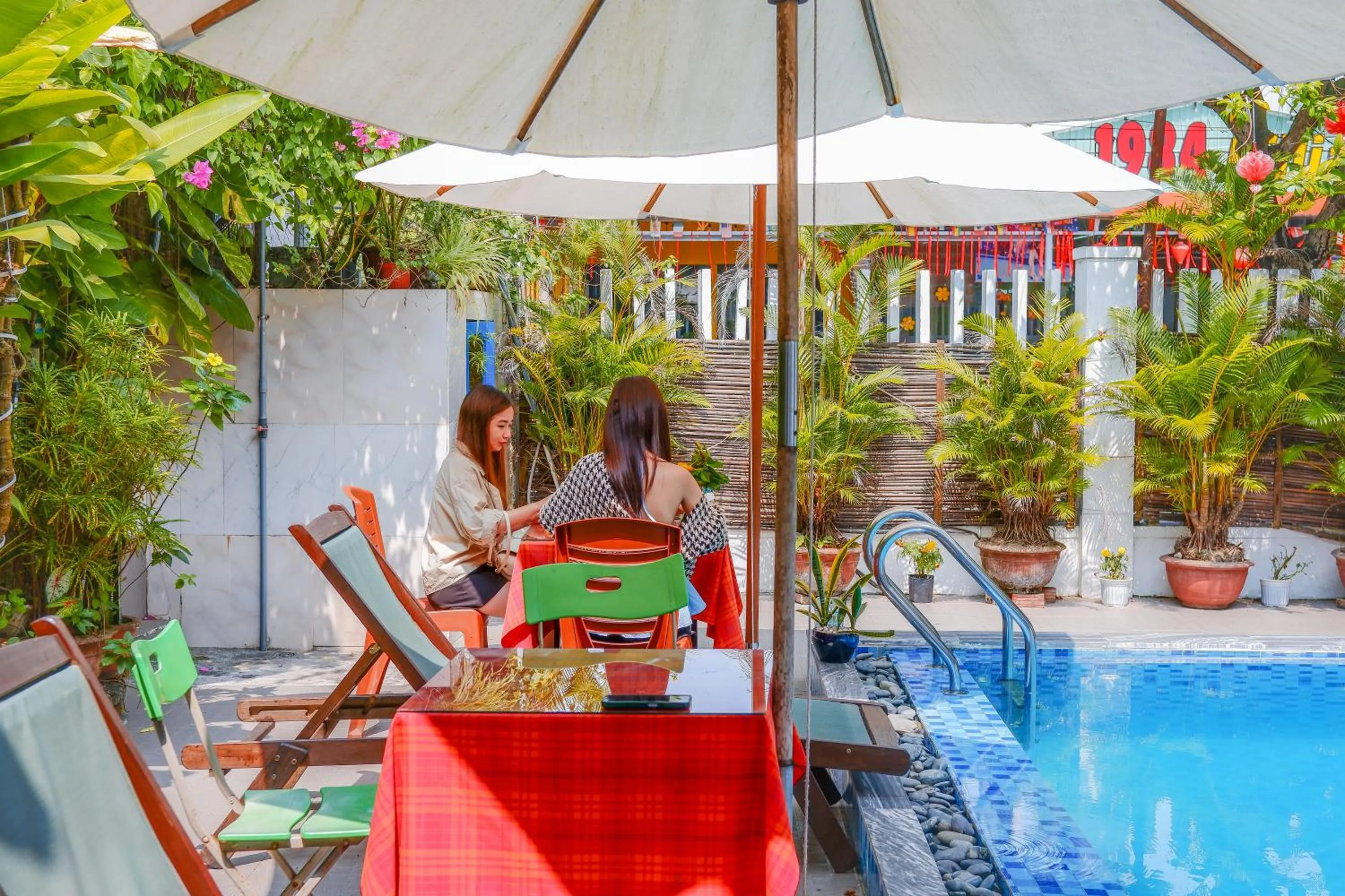 group of guests in Oleander Garden Homestay