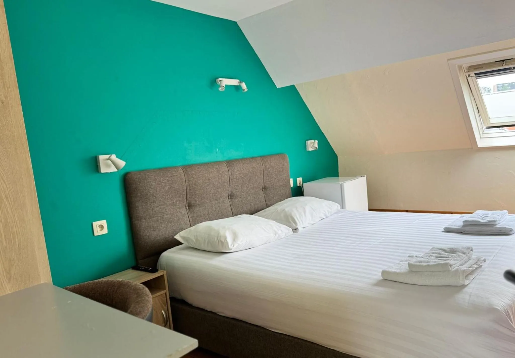 Bed in Family Hôtel