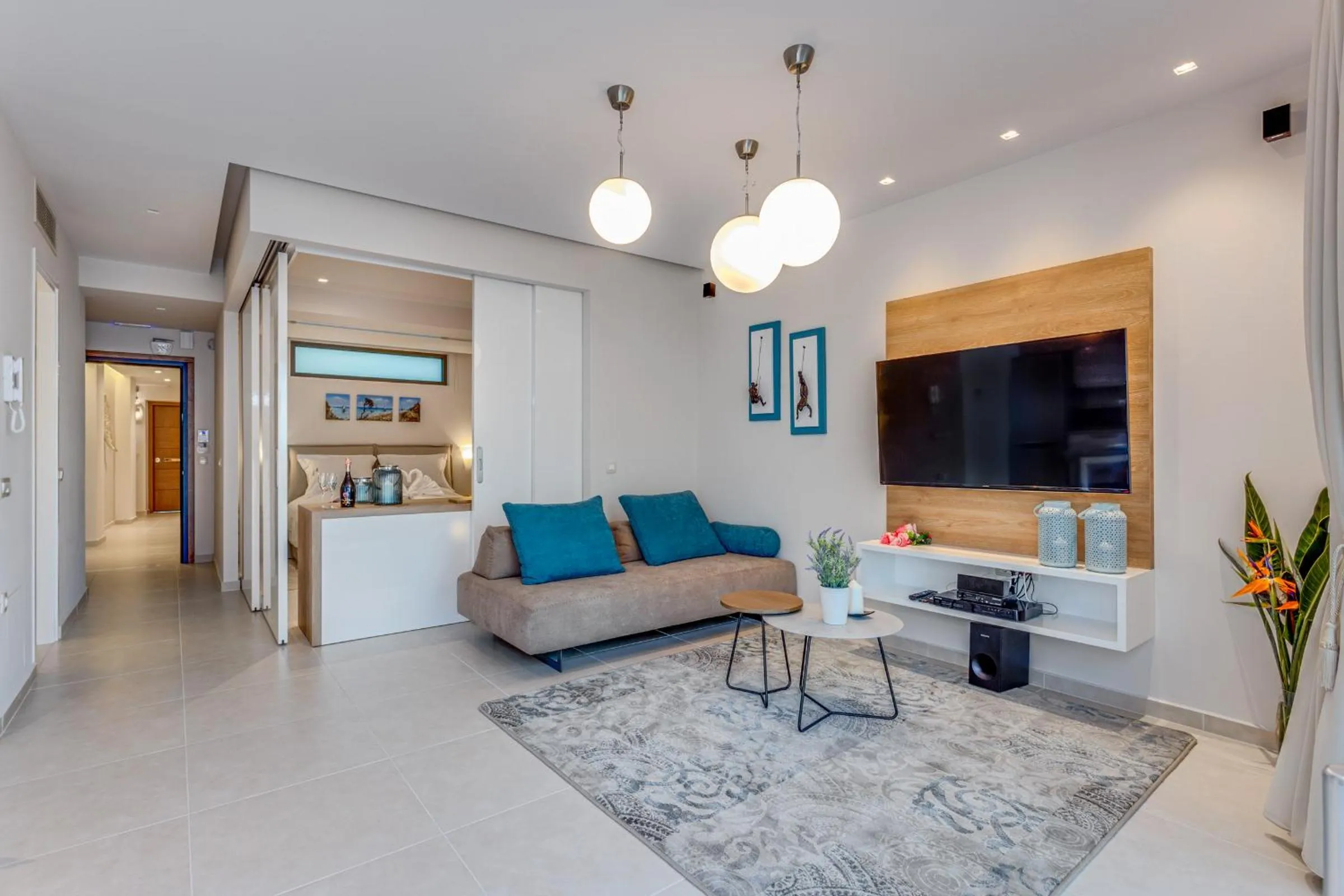 Day in Angels Suites