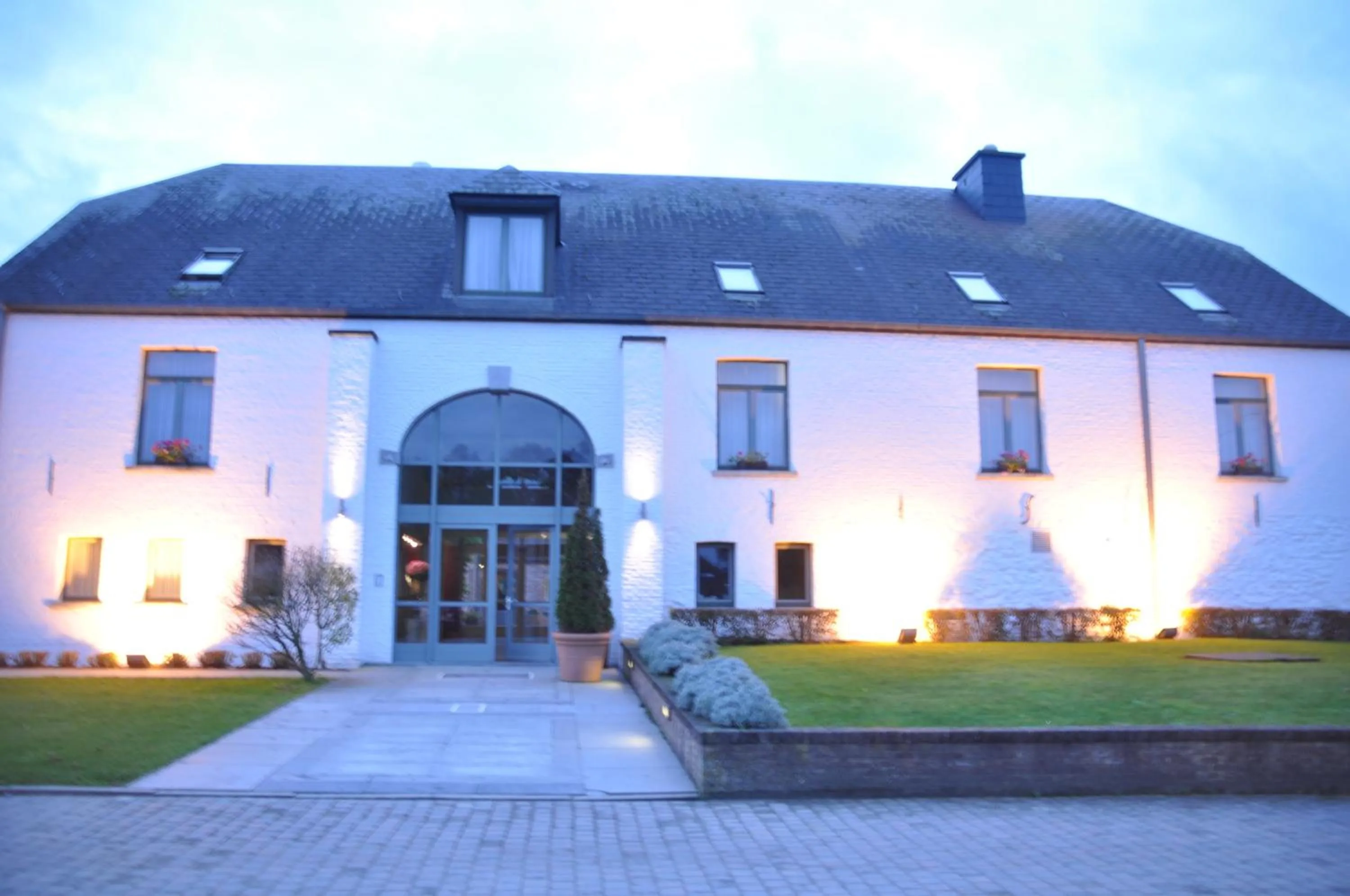 Property building in Aparthotel Le Manoir du Capitaine