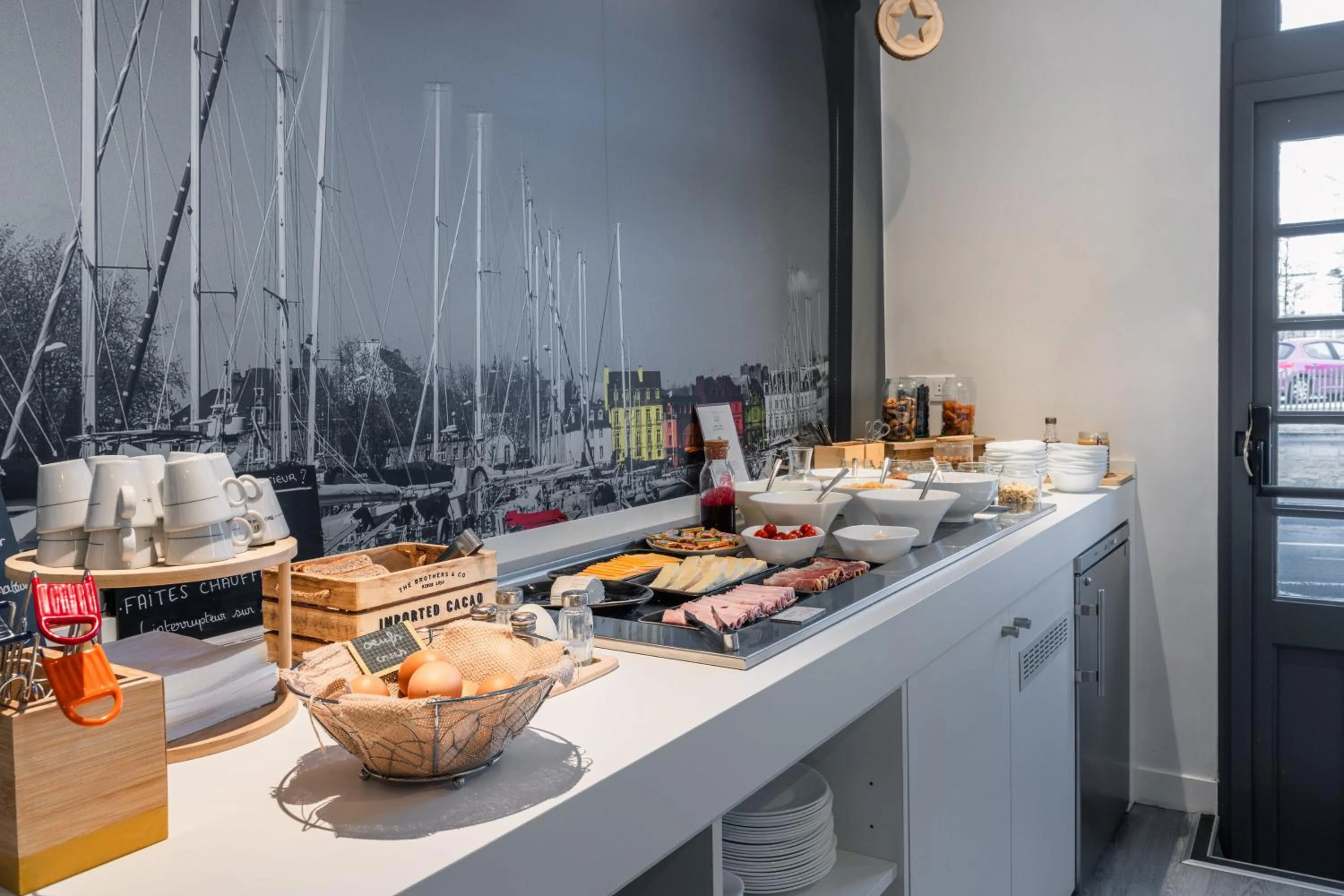 Breakfast in ibis Styles Vannes Gare Centre