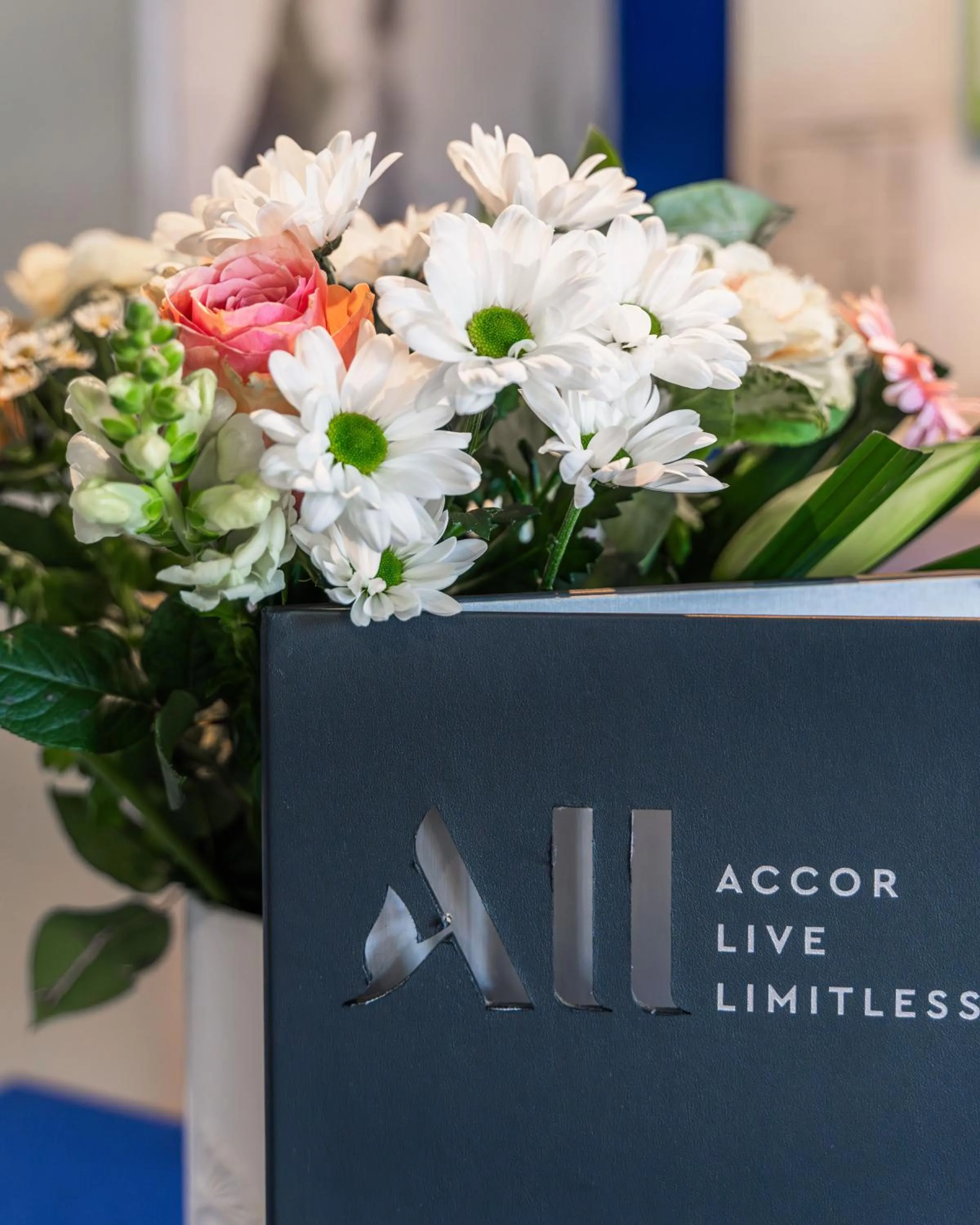 Lobby or reception in ibis Styles Vannes Gare Centre