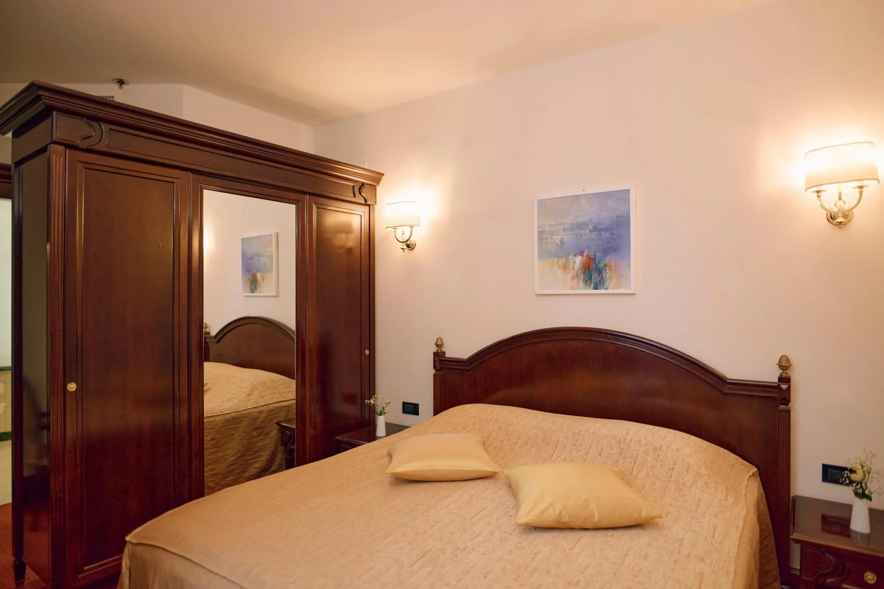 Bed in Arbiana Heritage Hotel