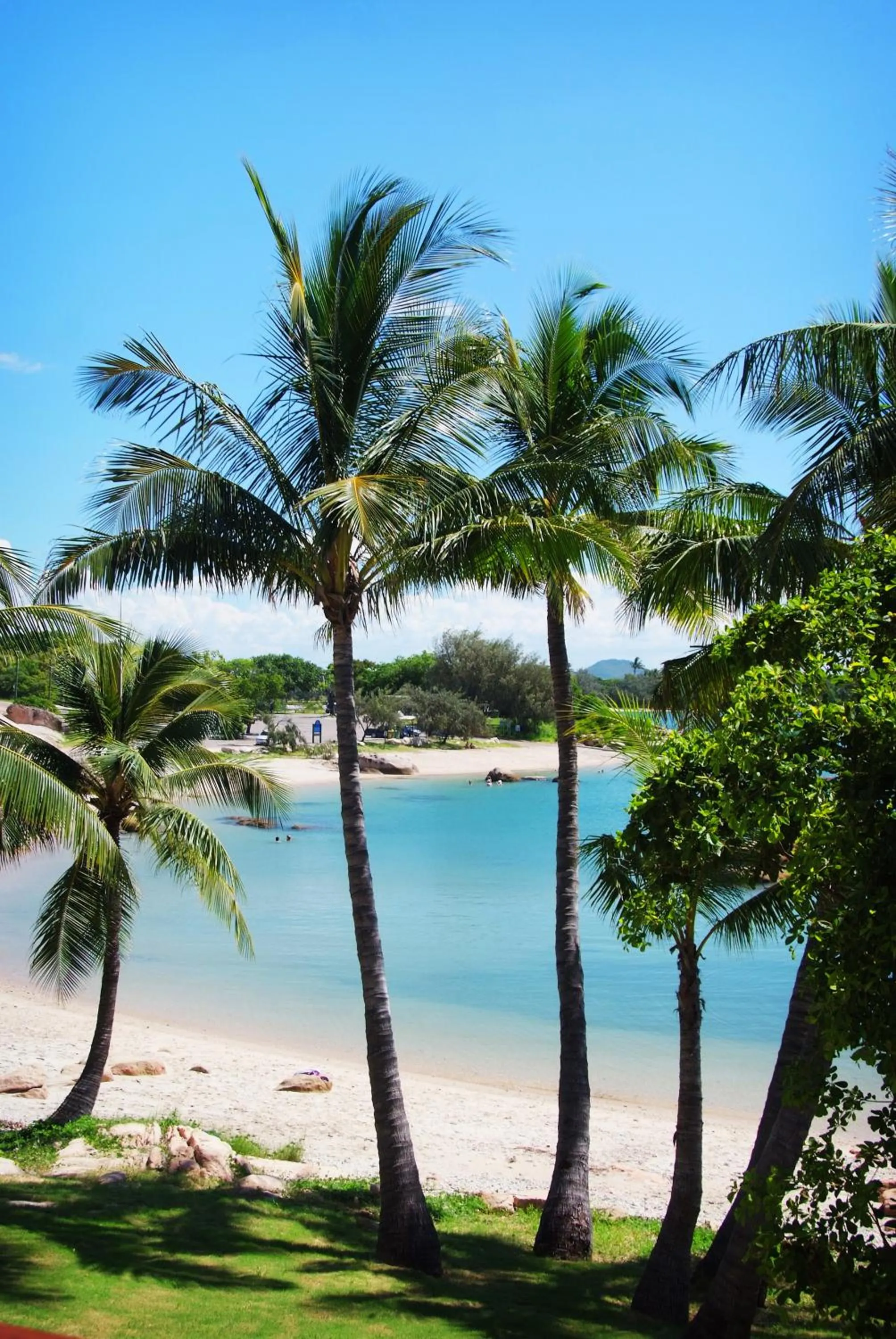 Beach in Coral Cove Apartments - Absolute Beachfront Resort Bowen