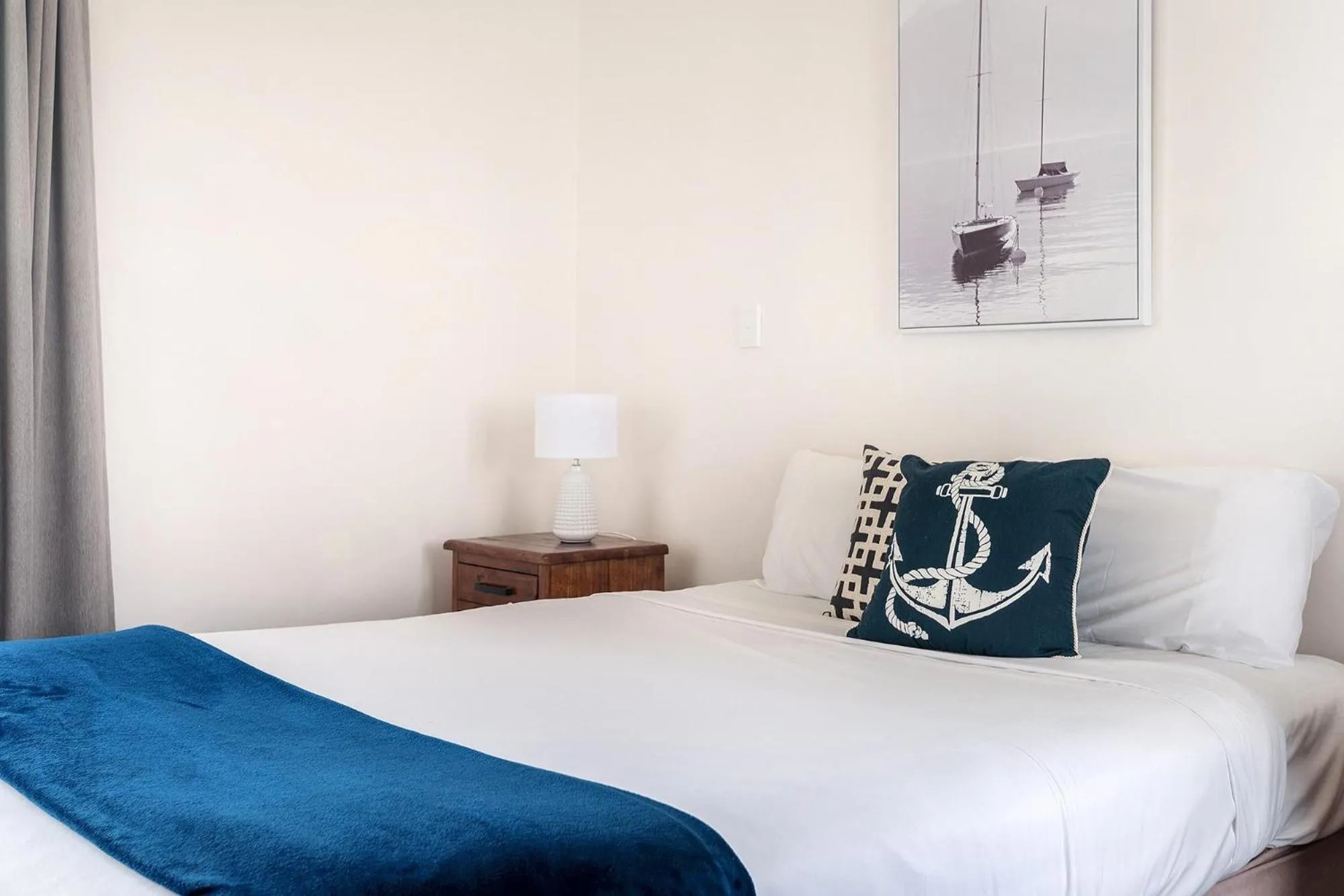 Bedroom, Bed in Coral Cove Apartments - Absolute Beachfront Resort Bowen