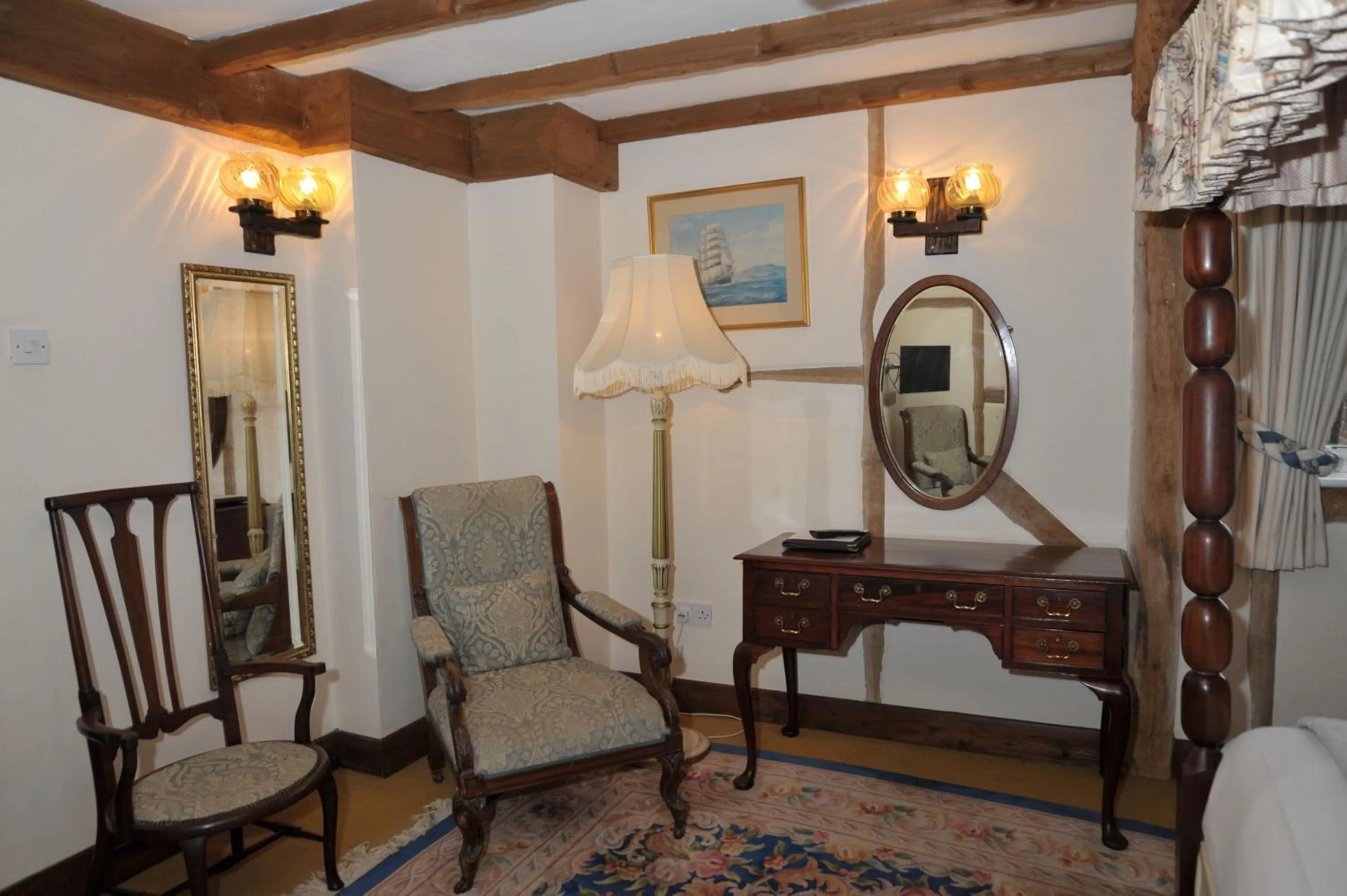 Photo of the whole room in The Inglenook Hotel