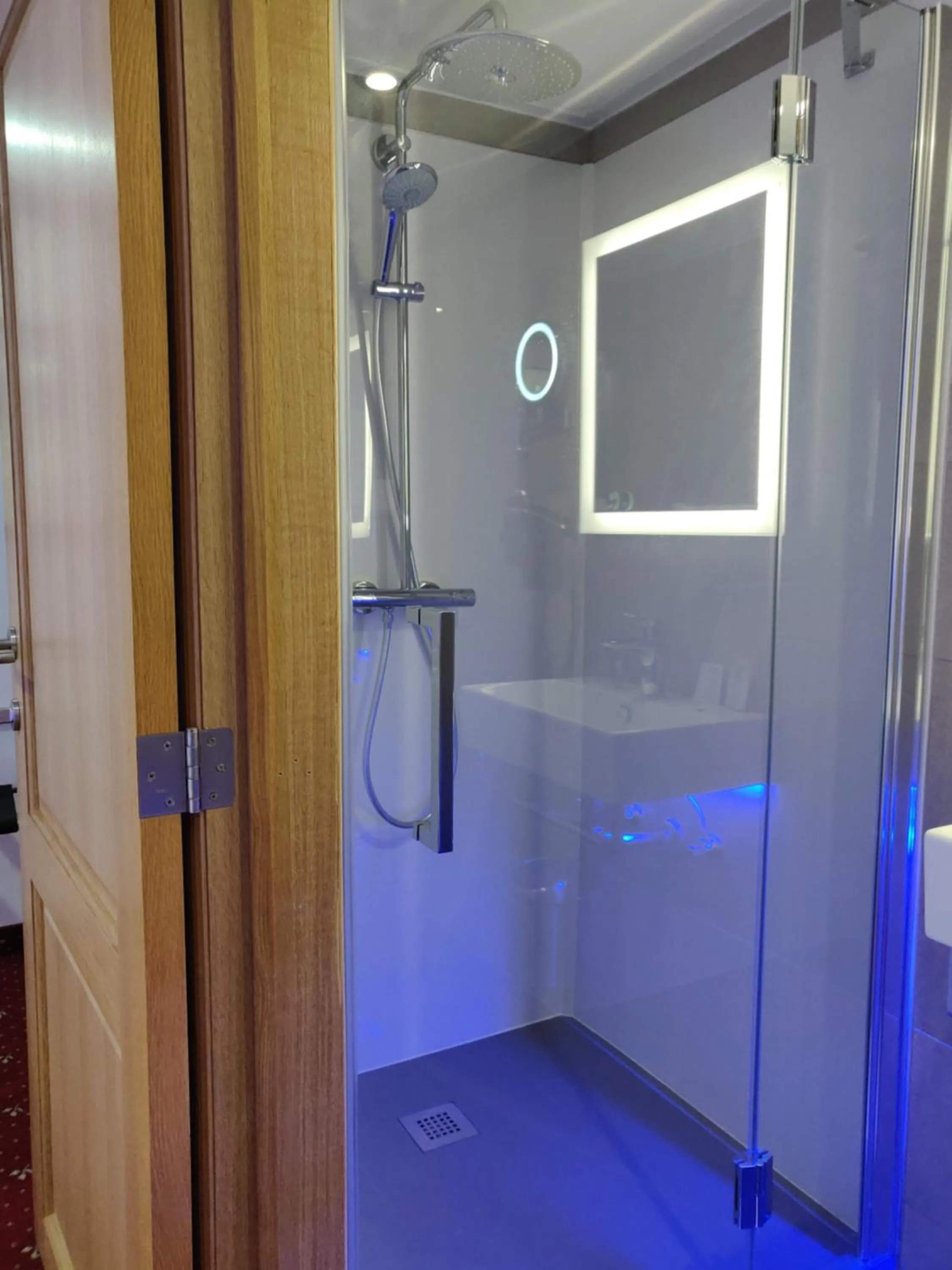 Shower in Hotel Eikenhof