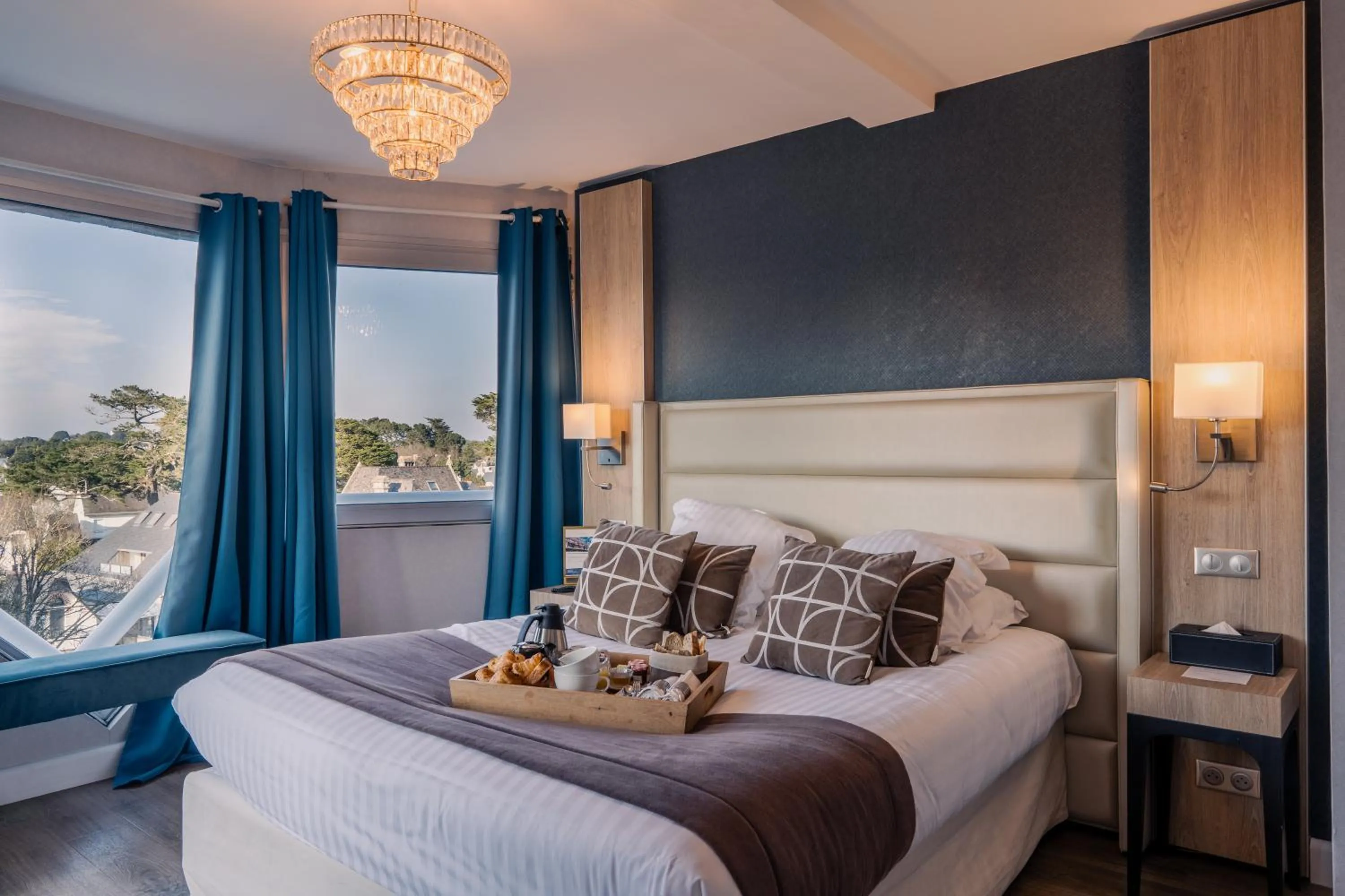 Bed in Le Diana Hôtel & Spa