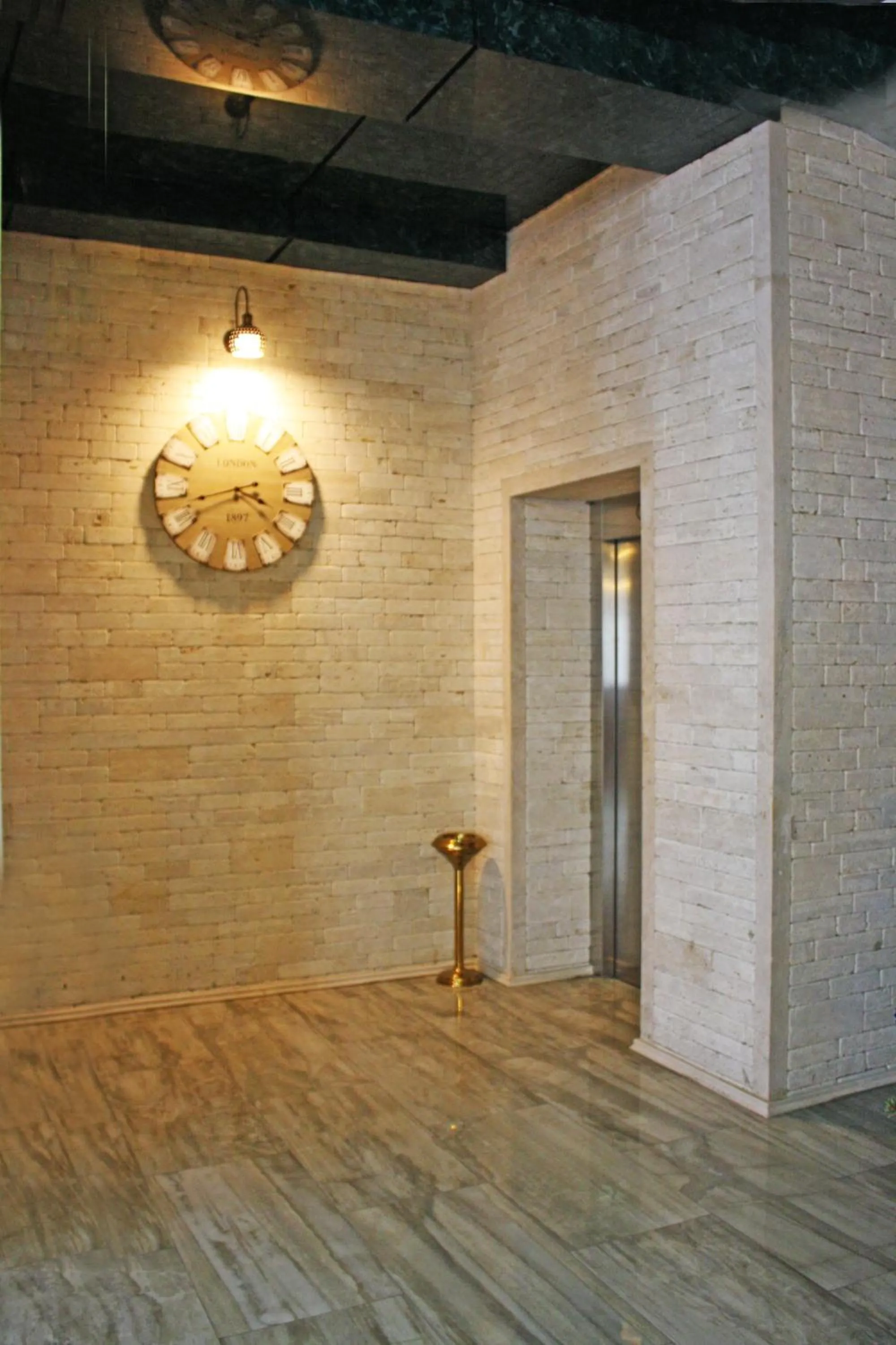 Floor plan in Hotel Wine Palace