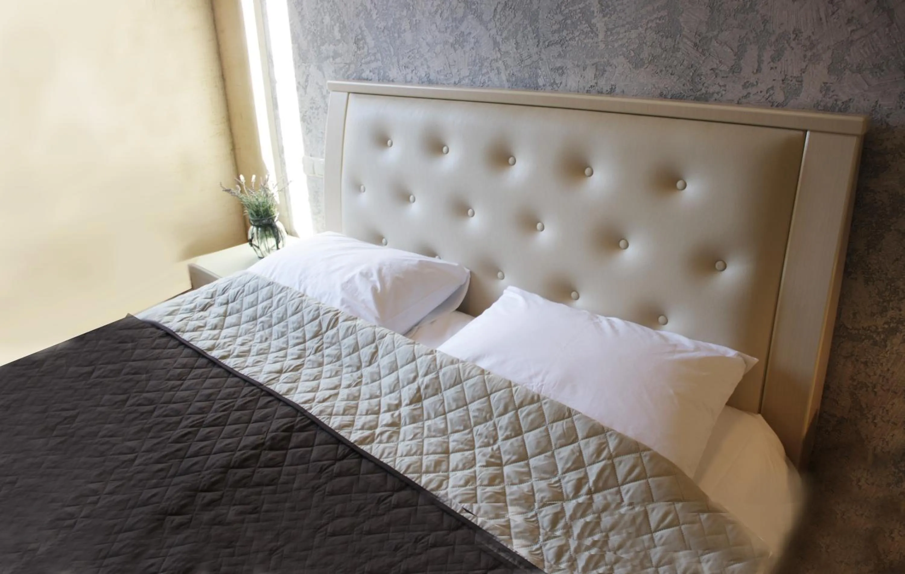 Bedroom, Bed in Hotel Wine Palace